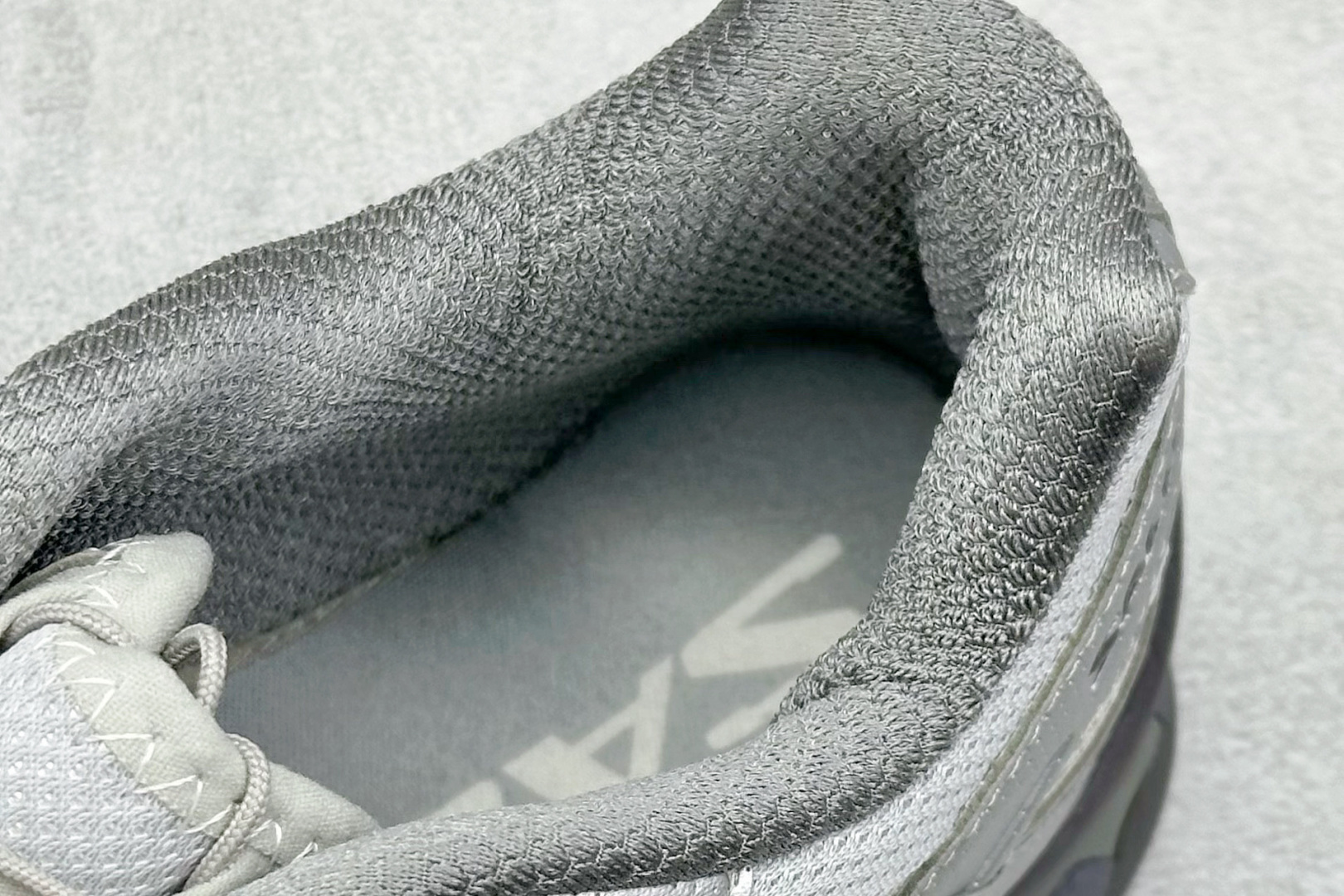 图片[8]-福利特价  Salomon XT-Quest 萨洛蒙复古机能潮流休闲跑鞋 鞋面覆盖TPU支撑 轻量透气欧索莱环保去臭环型组合鞋垫 三层双层组合橡胶ACS科技全地形锯齿防滑大底 UP团队监工打造 原鞋原数据纸板打造 细节提升 平台/外贸/高端零售专供品质 货号：474193 29 GO 尺码：36 36.5 37 38 38.5 39 40 40.5 41 42 42.5 43 44 45-选品中心