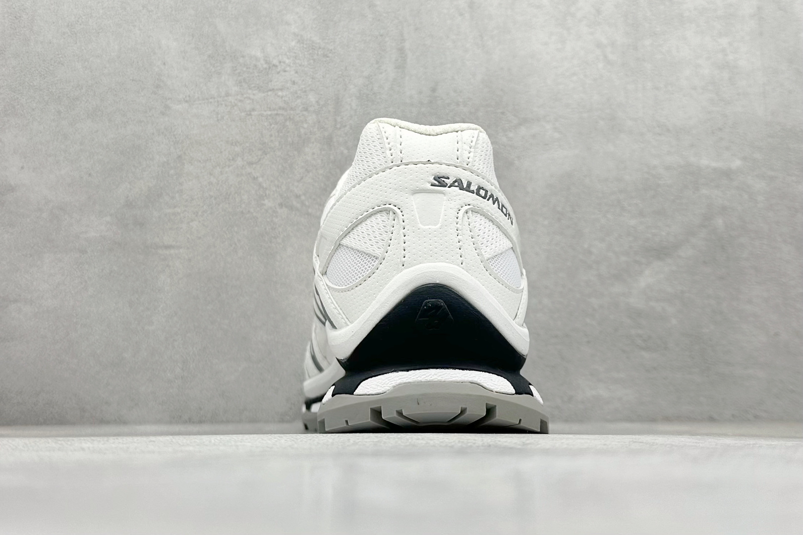 图片[6]-福利特价  Salomon XT-Quest 萨洛蒙复古机能潮流休闲跑鞋 鞋面覆盖TPU支撑 轻量透气欧索莱环保去臭环型组合鞋垫 三层双层组合橡胶ACS科技全地形锯齿防滑大底 UP团队监工打造 原鞋原数据纸板打造 细节提升 平台/外贸/高端零售专供品质 货号：410523 36 G0 尺码：36 36.5 37 38 38.5 39 40 40.5 41 42 42.5 43 44 45-选品中心