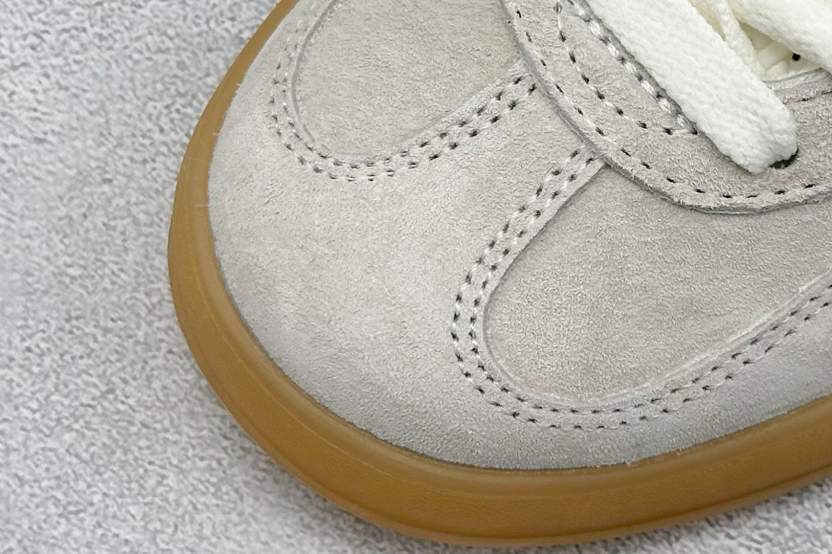 图片[7]-YH长青福利  AD Originals Gazelle INdoor 三叶草休闲防滑耐磨低帮板鞋 鞋头出色设计 塑就出众贴合感 稳固的后跟贴合足部曲线设计 软弹舒适 不易磨脚 橡胶鞋底配合防滑纹路设计 平稳抓地 货号：IH7502-选品中心