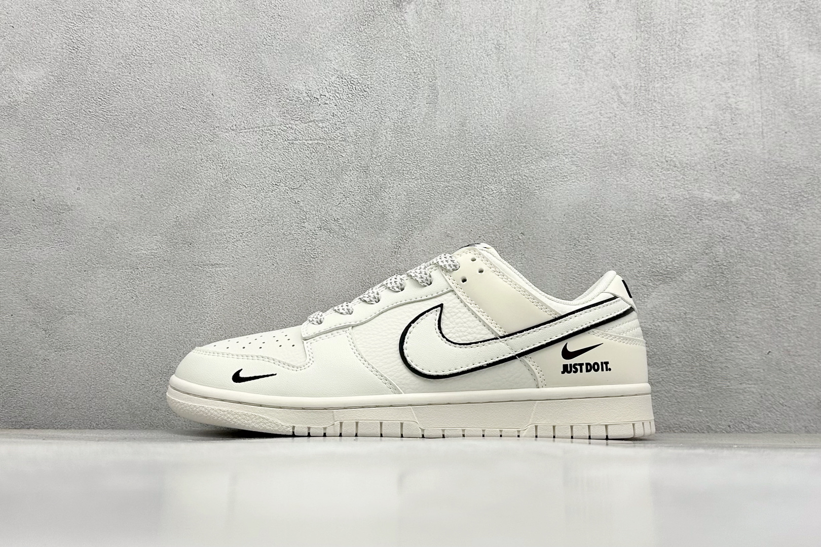 280 XC版Nike SB Dunk Low ”Just Do it” 周年高端定制 低帮休闲板鞋  CS1688-110