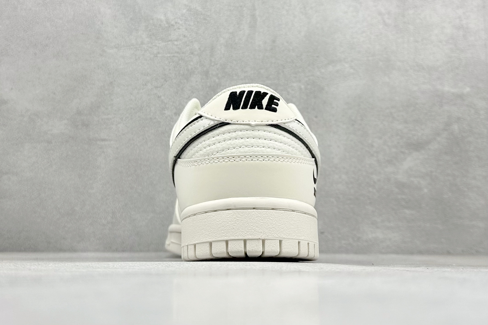 280 XC版Nike SB Dunk Low ”Just Do it” 周年高端定制 低帮休闲板鞋  CS1688-110