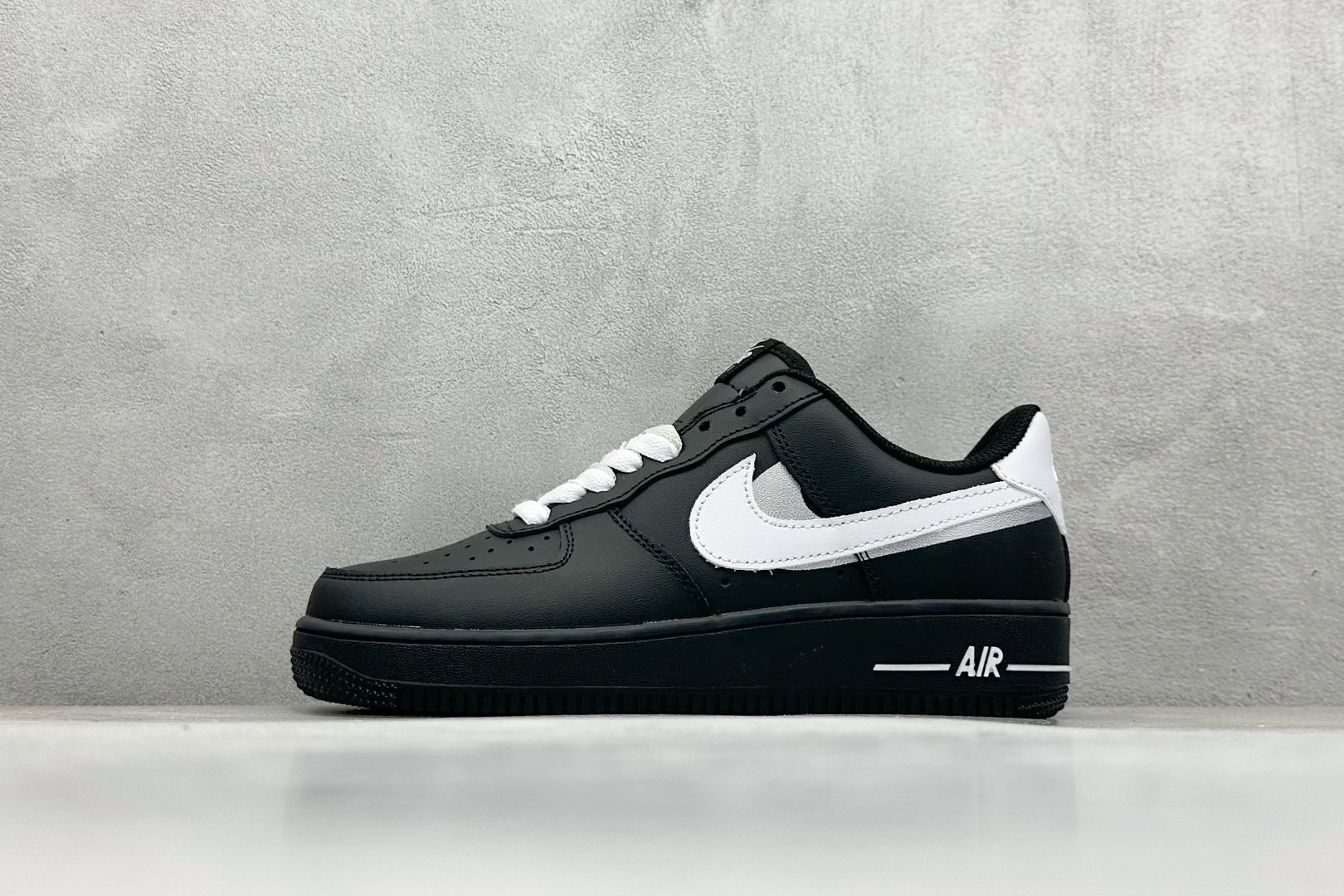 图片[7]-福利特价  Nike Air Force 1‘07 Low 空军一号低帮休闲板鞋 #原楦头原纸板 原装鞋盒 定制五金配件 内置全掌气垫 原厂鞋底 货号：CJ2288-001 尺码：36 36.5 37.5 38 38.5 39 40 40.5 41 42 42.5 43 44 44.5 45-选品中心