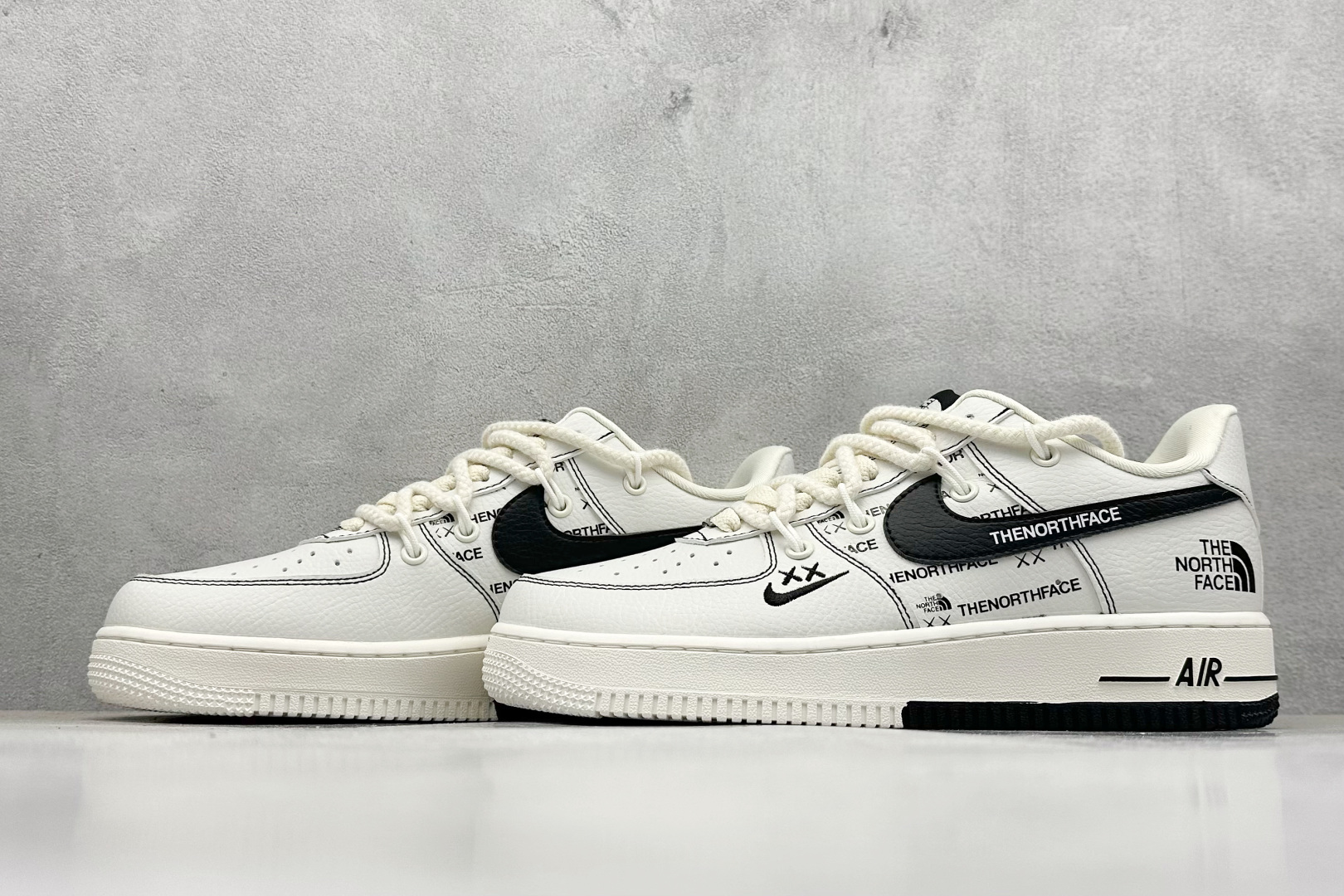 240 Nike Air Force 1 Low 07 x The North Face 白黑绑带小勾  AM1588-012