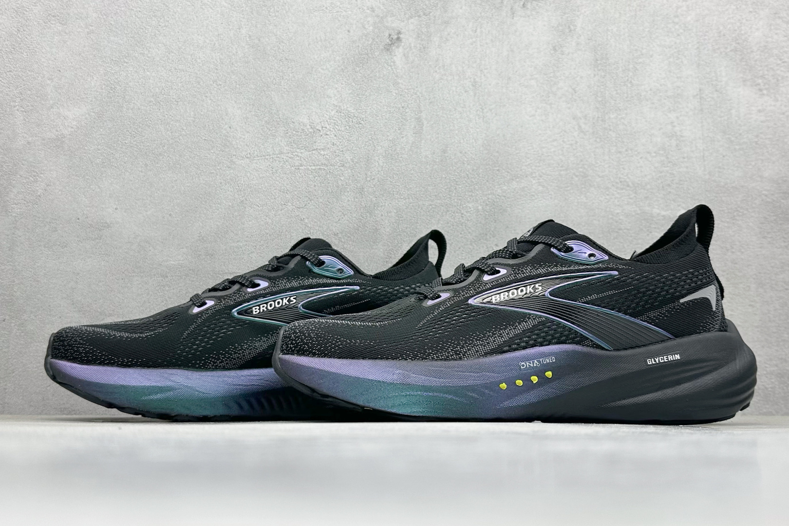 200 Brooks 布鲁克斯 Glycerin 22 超弹轻盈跑步鞋  110445 1D 026