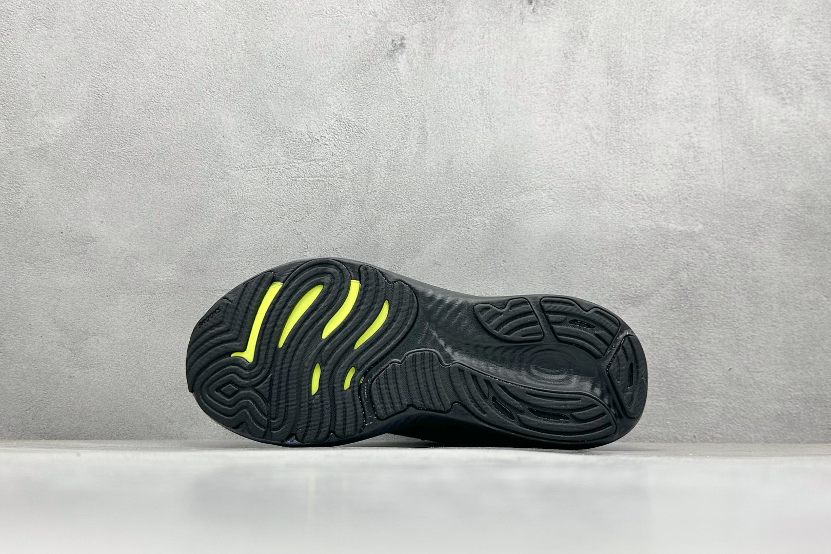 200 Brooks 布鲁克斯 Glycerin 22 超弹轻盈跑步鞋  110445 1D 026
