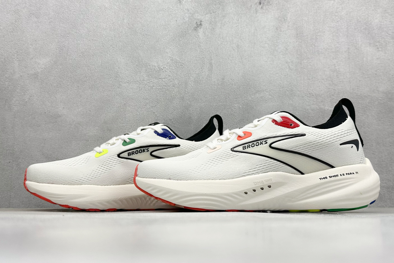 200 Brooks 布鲁克斯 Glycerin 22 超弹轻盈跑步鞋 110445 1D 185