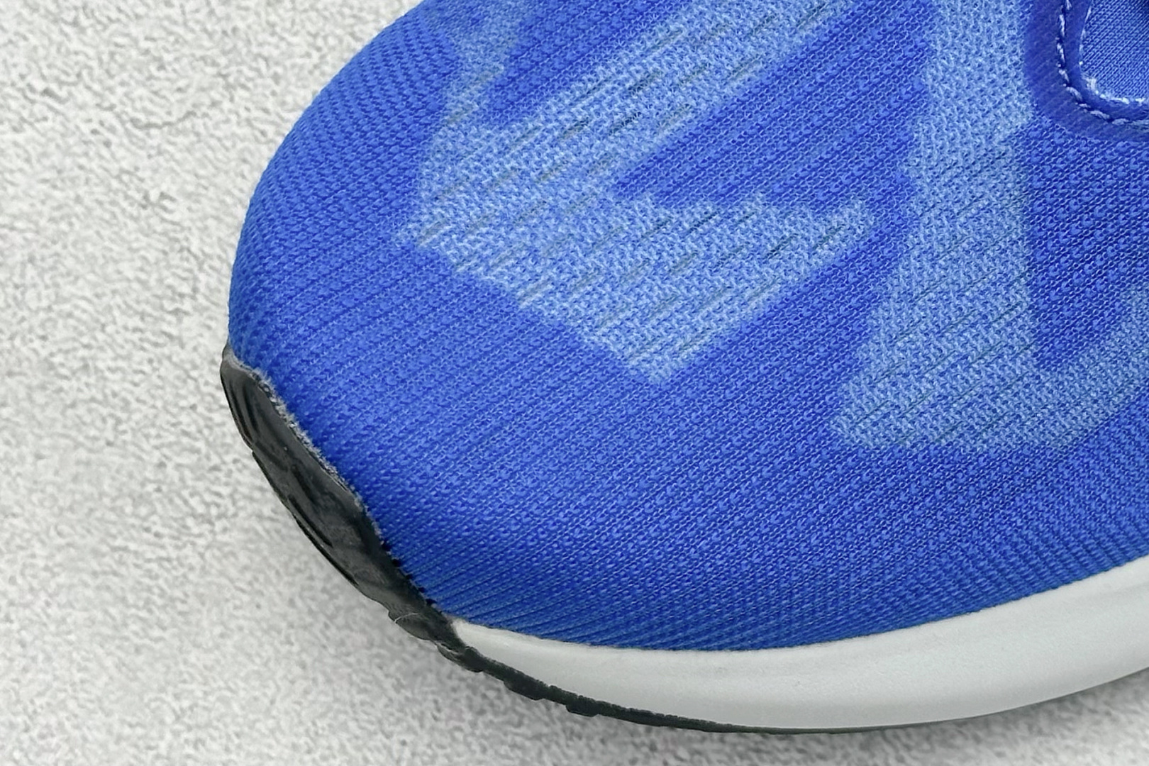 图片[7]-FS版Asics Novablast 5 低帮轻量透气缓震休闲运动跑步鞋 采用单丝纤维网布鞋面材质 鞋口圈柔软反绒皮材料 全新EVA与OBC混合发泡中底 外置防滑耐磨大底片 货号： 1011B794-403 尺码：36 36.5 37.5 38 38.5 39 40 40.5 41 42 42.5 43 44 45-选品中心