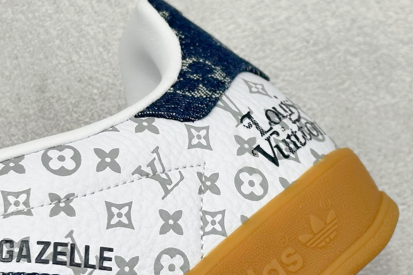 220 SC版AD SAMBA OG x Louis Vuitton 白黑 休闲板鞋  SC9207-727