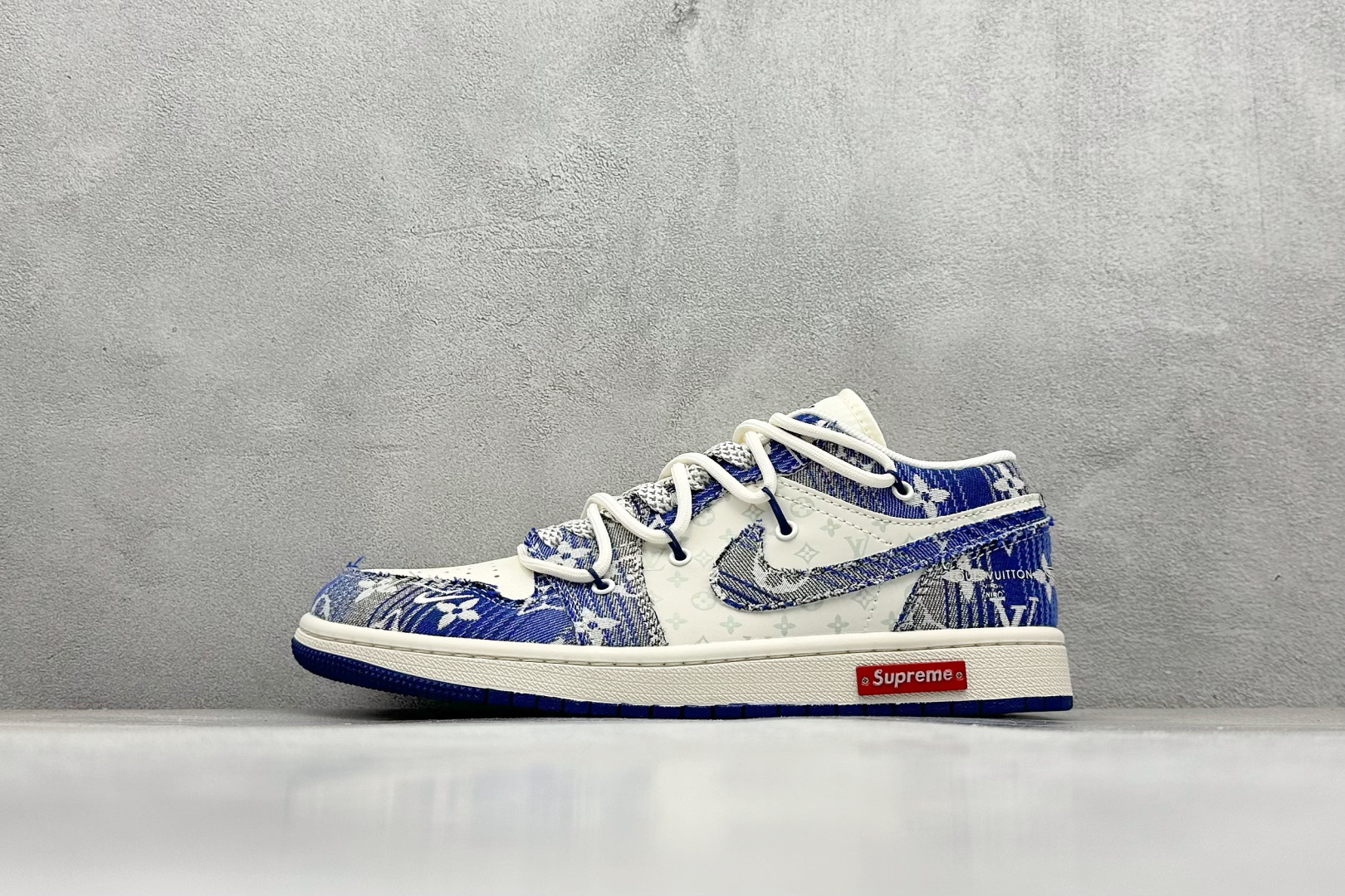 300 XC版Air Jordan 1 Low AJ1 乔1 LV联名 蓝花布抽绳 高端定制 低帮复古篮球鞋 YX5066-373