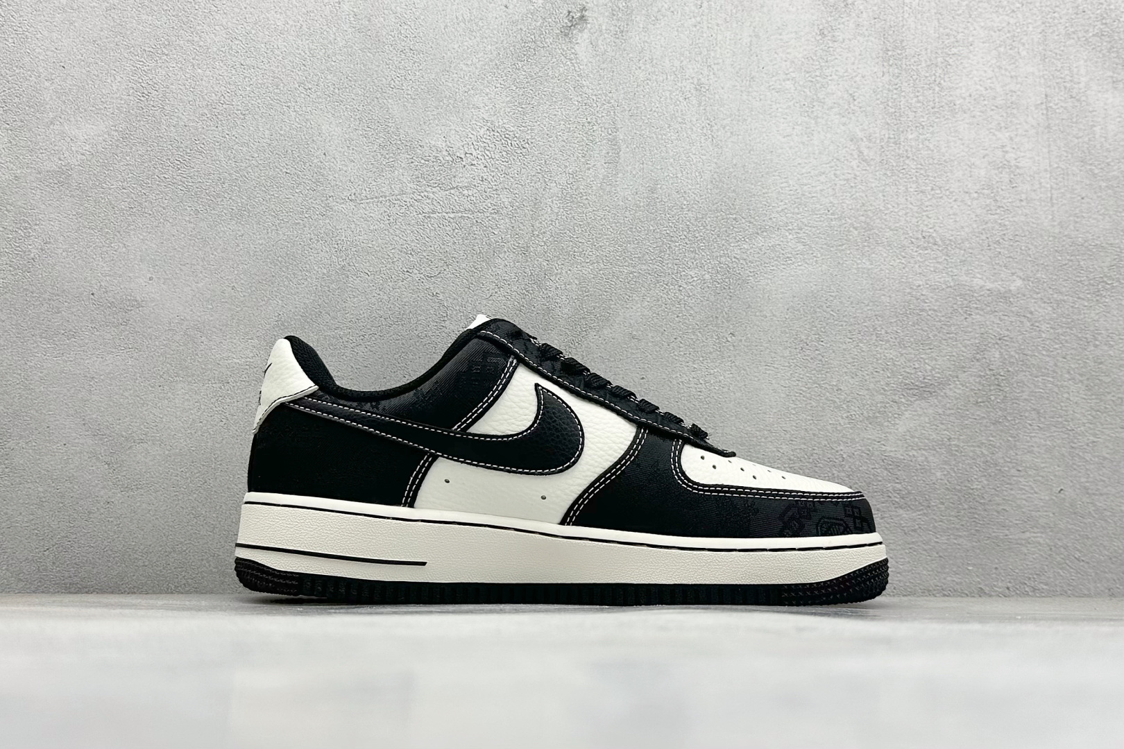 260 SC版Nike Air Force 1'07 Low LV联名 空军一号低帮休闲板鞋 LW9279-013