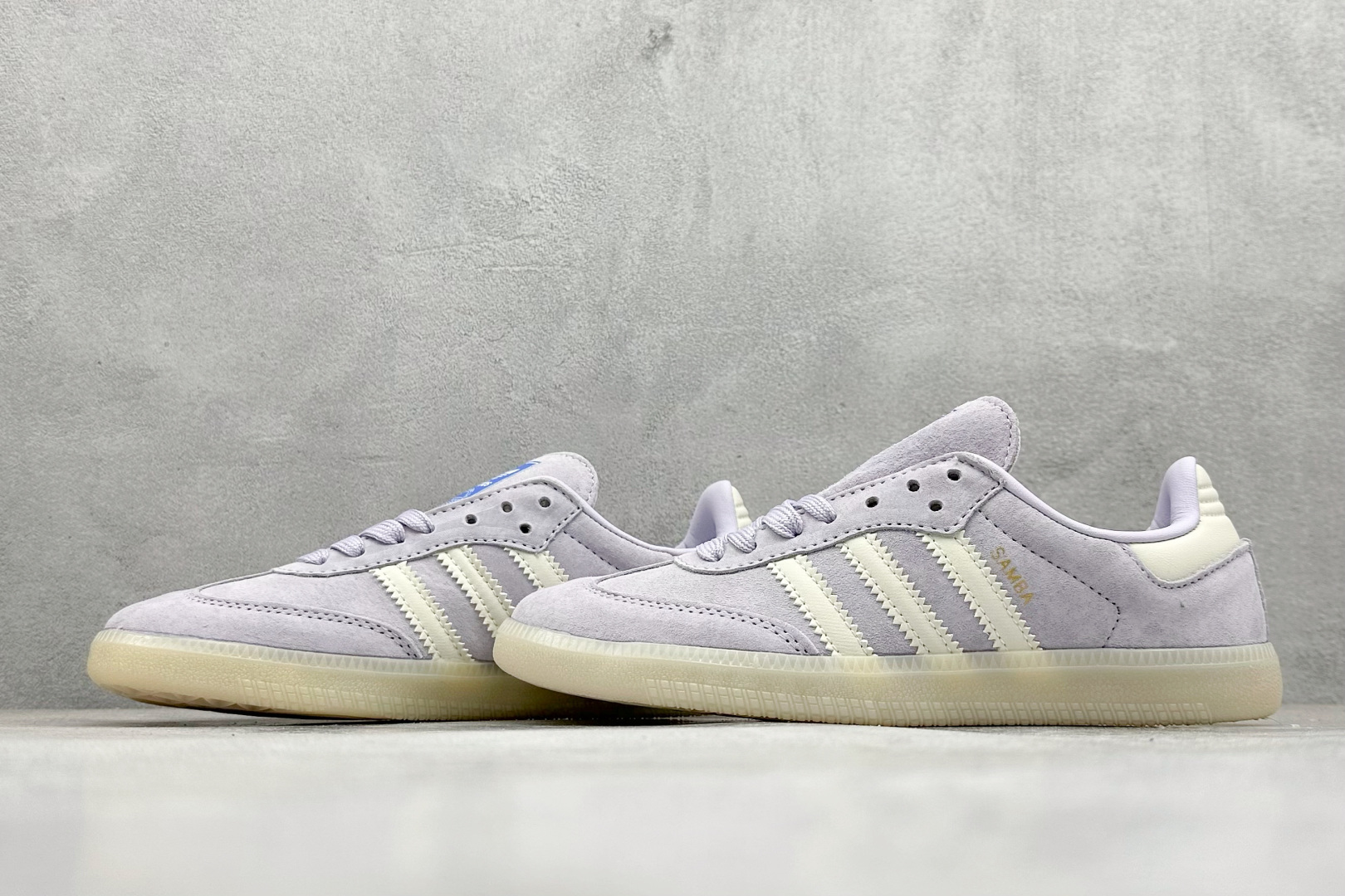 图片[5]-YH长青福利  AD Original Samba OG 复古经典轻便板鞋 带有装饰的超锁缝制和无缝的手感 柔软、柔软的皮革造型和标志性的3条纹完成了精致的外观 正规合身鞋带 鞋面上有绒面鞋垫 橡胶鞋底 享受正畸套筒软感 自50年代首次亮相以来就一直在赢得粉丝的青睐！ 货号：IG6176-选品中心