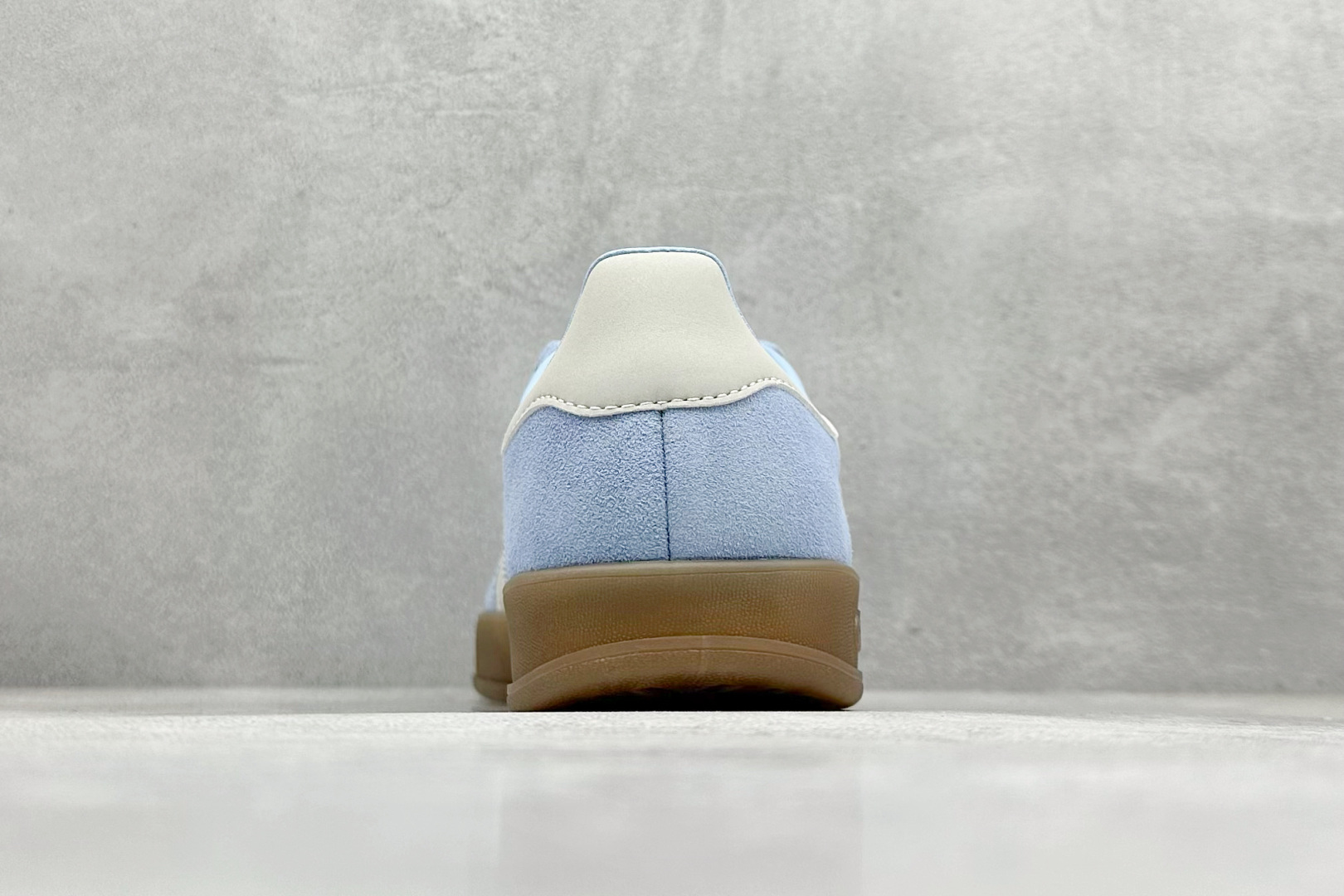 图片[6]-YH长青福利  AD Originals Gazelle INdoor 三叶草休闲防滑耐磨低帮板鞋 鞋头出色设计 塑就出众贴合感 稳固的后跟贴合足部曲线设计 软弹舒适 不易磨脚 橡胶鞋底配合防滑纹路设计 平稳抓地 货号：JI2717-选品中心