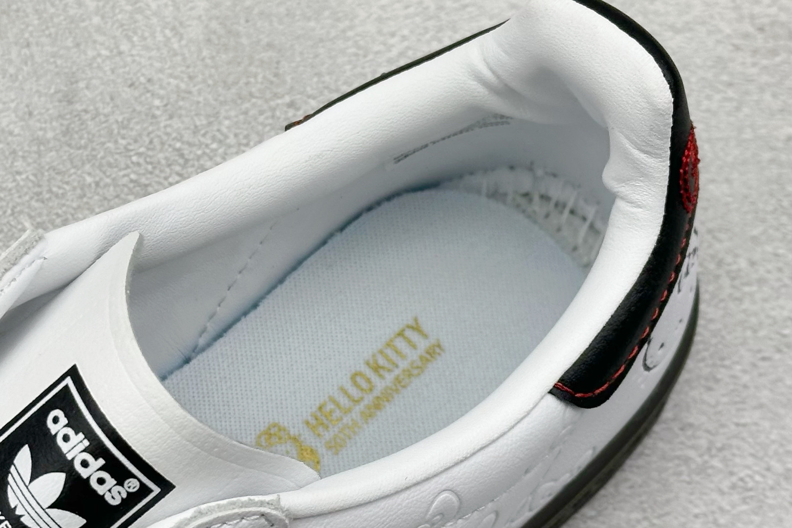 图片[8]-YH长青福利  AD Originals Gazelle INdoor 三叶草休闲防滑耐磨低帮板鞋 鞋头出色设计 塑就出众贴合感 稳固的后跟贴合足部曲线设计 软弹舒适 不易磨脚 橡胶鞋底配合防滑纹路设计 平稳抓地 货号：II0013-选品中心