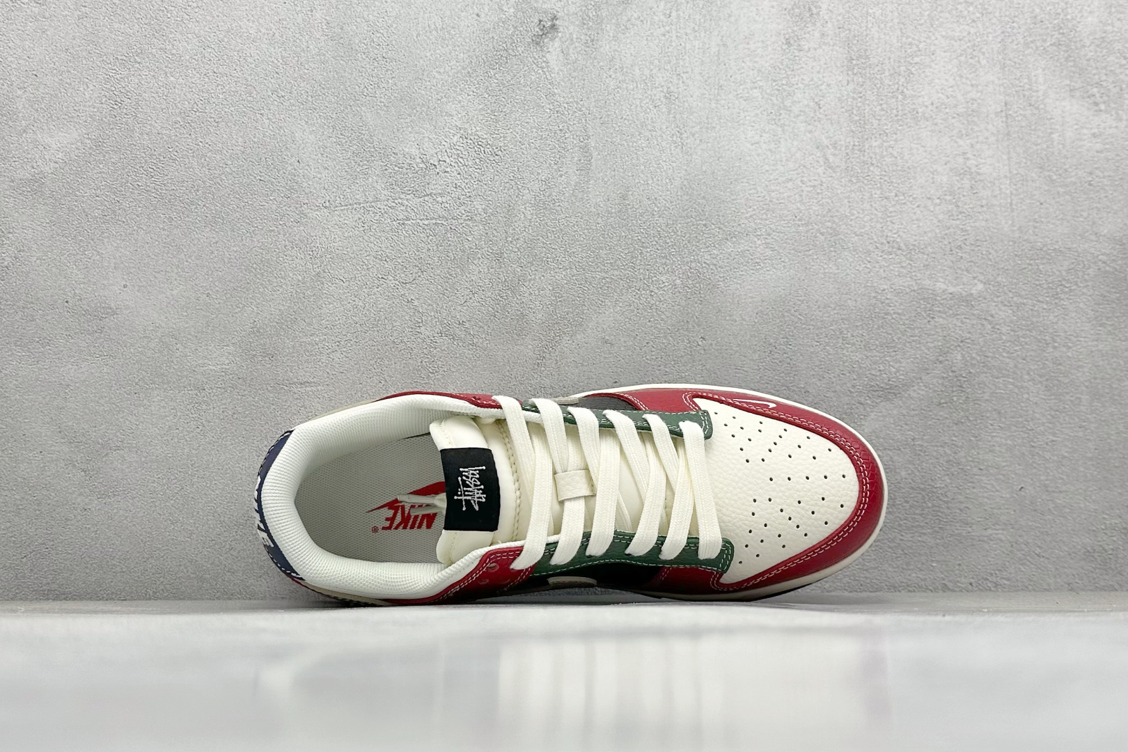 240 Nike SB Dunk Low x Stussy 红白小勾  HS2506-218