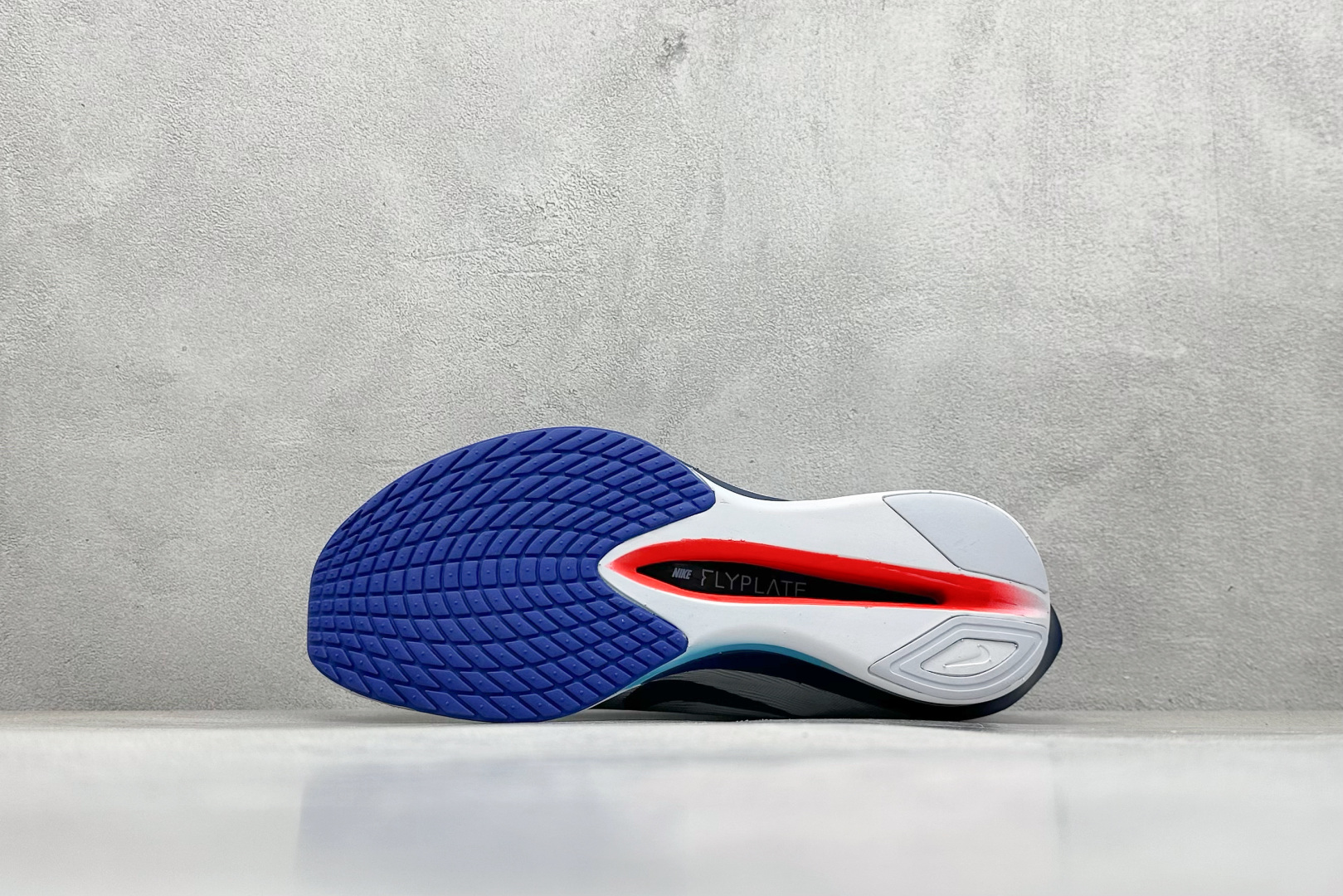 220 Nike ZoomX Vaporfly NEXT% 4 马拉松系列公路竞速超轻缓震跑步鞋 HF6414-001