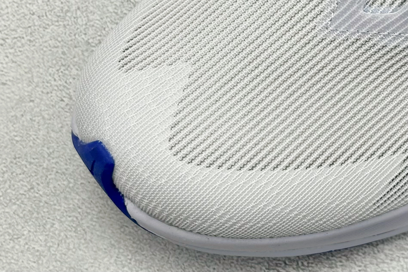 220 Nike ZoomX Vaporfly NEXT% 4 马拉松系列公路竞速超轻缓震跑步鞋 HF6414-001