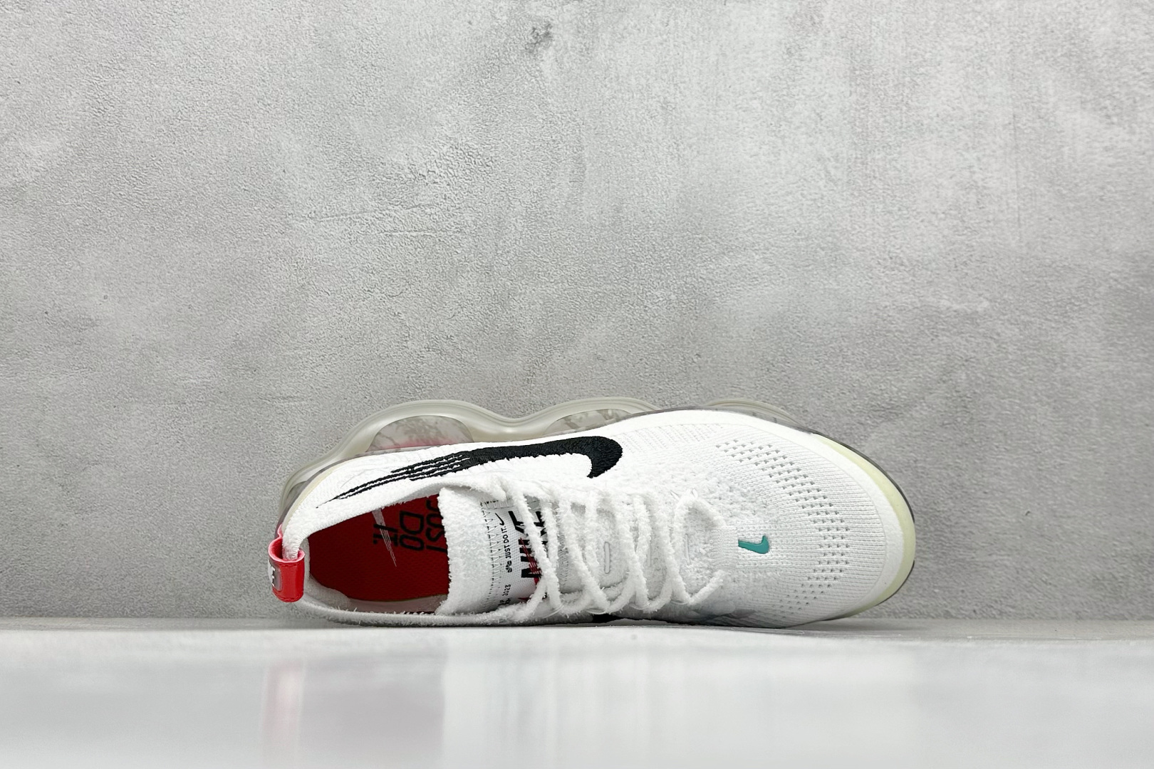 图片[3]-纯原福利  Nike Air Max Scorpion FK 次世代气垫搭载全掌大气垫鞋款 采用类似于 VaporMax Plus 和 VaporMax Flyknit 型号的设计 匠心打造的鞋面 实现轻质包覆和透气性 鞋身设计舒适的衬里包裹双足 带来自然贴身的感觉 橡胶鞋底提供持久的牵引力 脚下的球根状裸气鞋底 货号：FD4319-101 尺码：40-46-选品中心