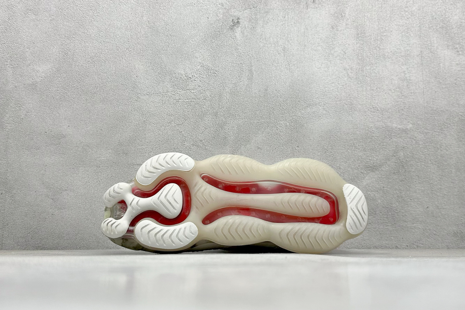 图片[4]-纯原福利  Nike Air Max Scorpion FK 次世代气垫搭载全掌大气垫鞋款 采用类似于 VaporMax Plus 和 VaporMax Flyknit 型号的设计 匠心打造的鞋面 实现轻质包覆和透气性 鞋身设计舒适的衬里包裹双足 带来自然贴身的感觉 橡胶鞋底提供持久的牵引力 脚下的球根状裸气鞋底 货号：FD4319-101 尺码：40-46-选品中心