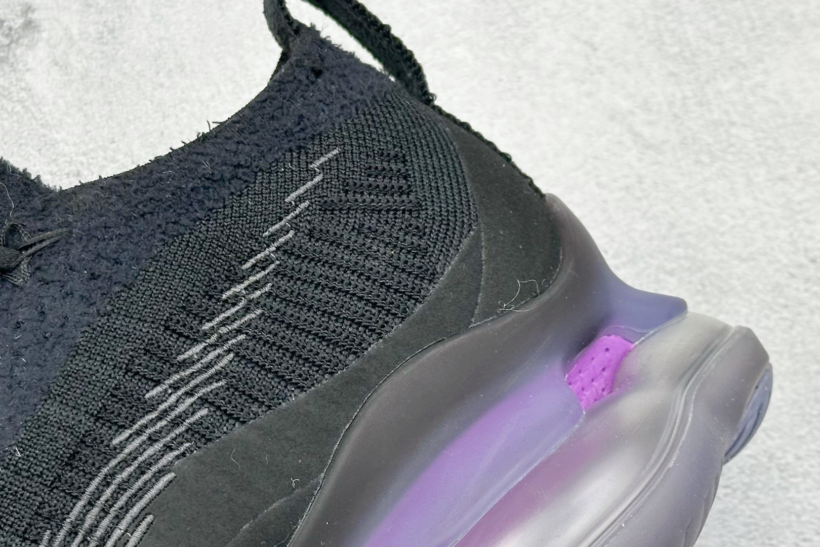 图片[9]-纯原福利  Nike Air Max Scorpion FK 次世代气垫搭载全掌大气垫鞋款 采用类似于 VaporMax Plus 和 VaporMax Flyknit 型号的设计 匠心打造的鞋面 实现轻质包覆和透气性 鞋身设计舒适的衬里包裹双足 带来自然贴身的感觉 橡胶鞋底提供持久的牵引力 脚下的球根状裸气鞋底 货号：DR0888-001 尺码：40-46-选品中心