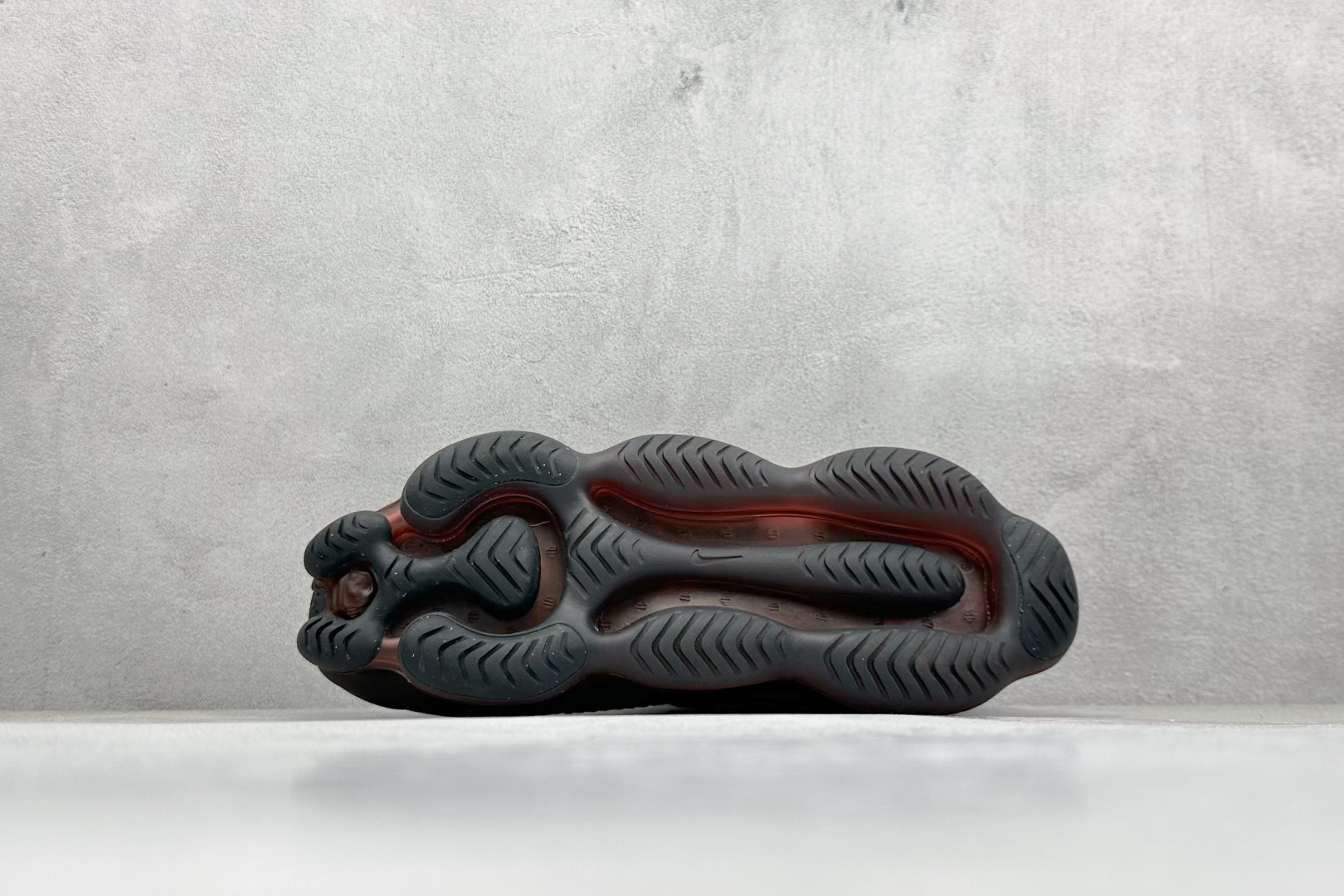 图片[4]-纯原福利  Nike Air Max Scorpion FK 次世代气垫搭载全掌大气垫鞋款 采用类似于 VaporMax Plus 和 VaporMax Flyknit 型号的设计 匠心打造的鞋面 实现轻质包覆和透气性 鞋身设计舒适的衬里包裹双足 带来自然贴身的感觉 橡胶鞋底提供持久的牵引力 脚下的球根状裸气鞋底 货号：DJ4701-004 尺码：40-46-选品中心