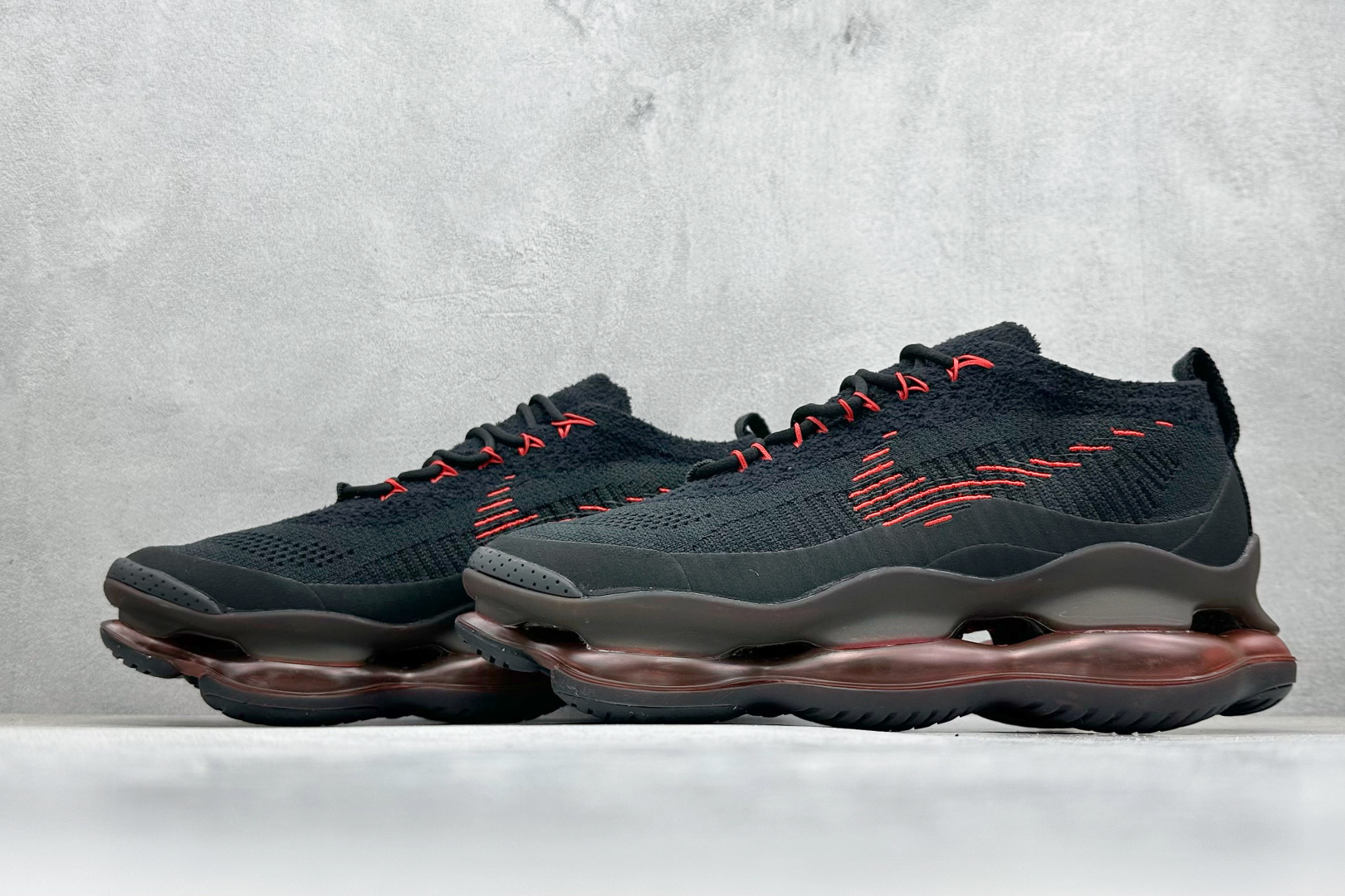 图片[5]-纯原福利  Nike Air Max Scorpion FK 次世代气垫搭载全掌大气垫鞋款 采用类似于 VaporMax Plus 和 VaporMax Flyknit 型号的设计 匠心打造的鞋面 实现轻质包覆和透气性 鞋身设计舒适的衬里包裹双足 带来自然贴身的感觉 橡胶鞋底提供持久的牵引力 脚下的球根状裸气鞋底 货号：DJ4701-004 尺码：40-46-选品中心