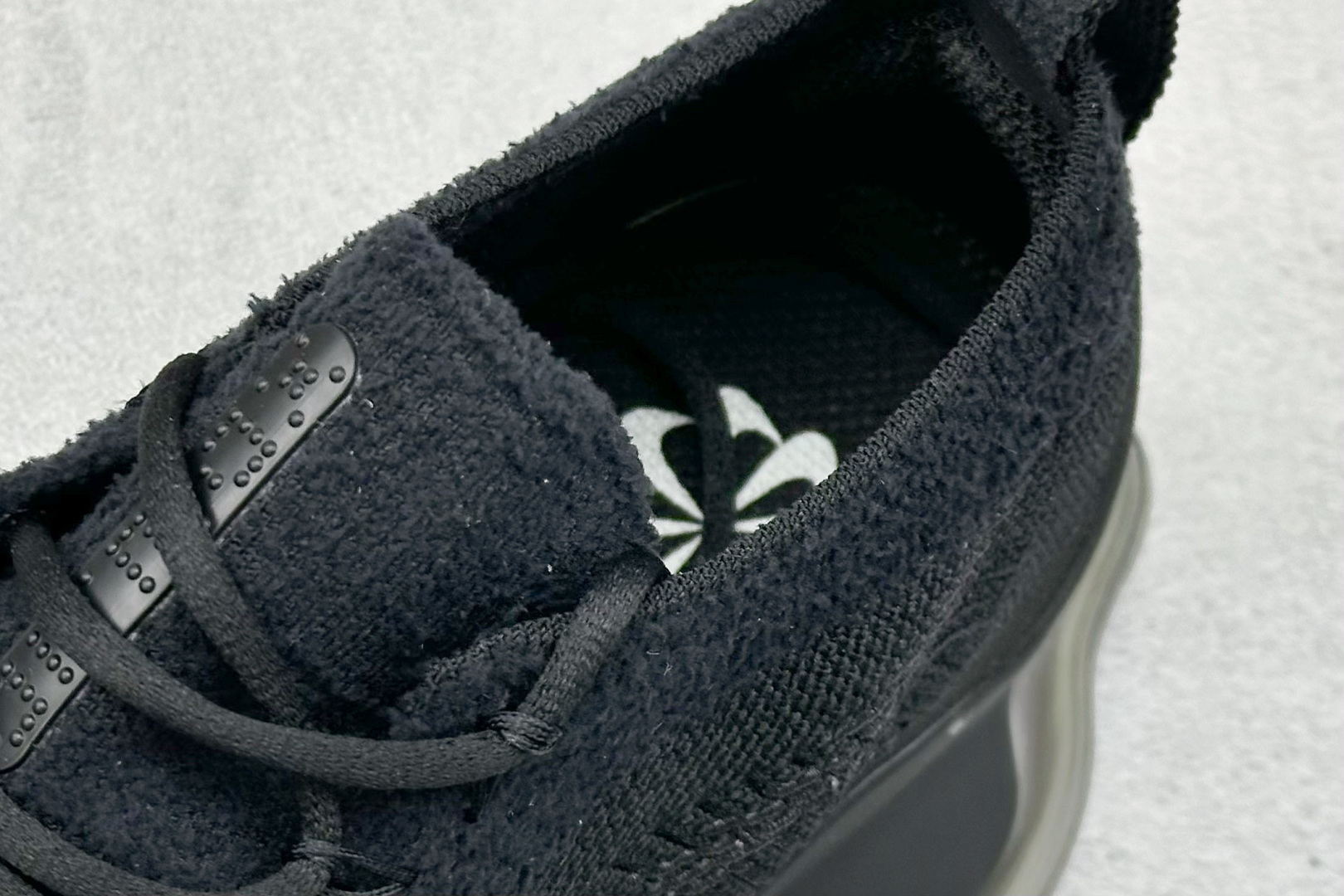 图片[8]-纯原福利  Nike Air Max Scorpion FK 次世代气垫搭载全掌大气垫鞋款 采用类似于 VaporMax Plus 和 VaporMax Flyknit 型号的设计 匠心打造的鞋面 实现轻质包覆和透气性 鞋身设计舒适的衬里包裹双足 带来自然贴身的感觉 橡胶鞋底提供持久的牵引力 脚下的球根状裸气鞋底 货号：DJ4701-003 尺码：40-46-选品中心