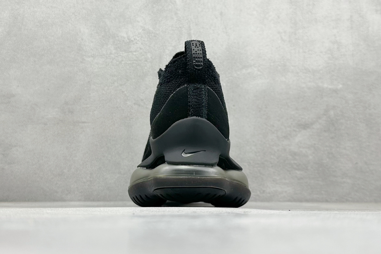 图片[6]-纯原福利  Nike Air Max Scorpion FK 次世代气垫搭载全掌大气垫鞋款 采用类似于 VaporMax Plus 和 VaporMax Flyknit 型号的设计 匠心打造的鞋面 实现轻质包覆和透气性 鞋身设计舒适的衬里包裹双足 带来自然贴身的感觉 橡胶鞋底提供持久的牵引力 脚下的球根状裸气鞋底 货号：DJ4701-003 尺码：40-46-选品中心