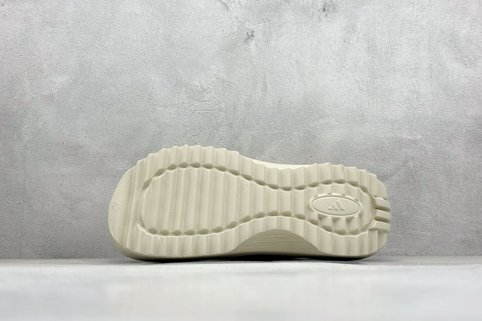 图片[4]-XD版AD OZWAVE CLOG 防滑包头 厨师鞋二代 稳定缓震回弹厚底老爹拖鞋 ​厚底设计 做工精细 可拆洗鞋垫缓震透气性能十分出色 脚感舒服柔软 EVA鞋底防滑性能 货号：JR6758 ​尺码：36-45-选品中心