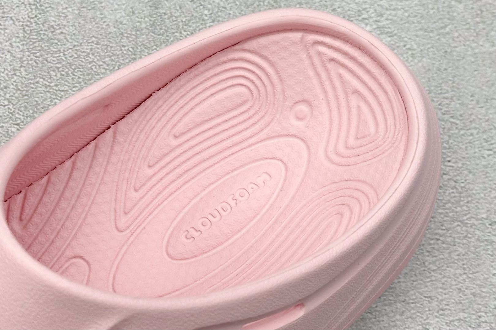100 XD版AD OZWAVE CLOG 防滑包头 厨师鞋二代 稳定缓震回弹厚底老爹拖鞋 JR6756