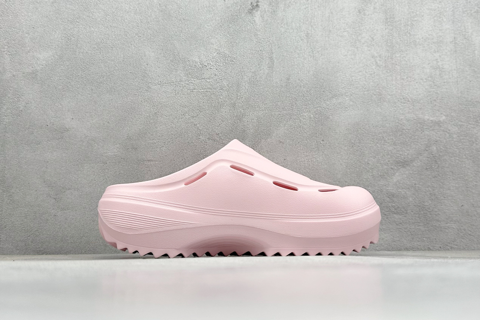 100 XD版AD OZWAVE CLOG 防滑包头 厨师鞋二代 稳定缓震回弹厚底老爹拖鞋 JR6756