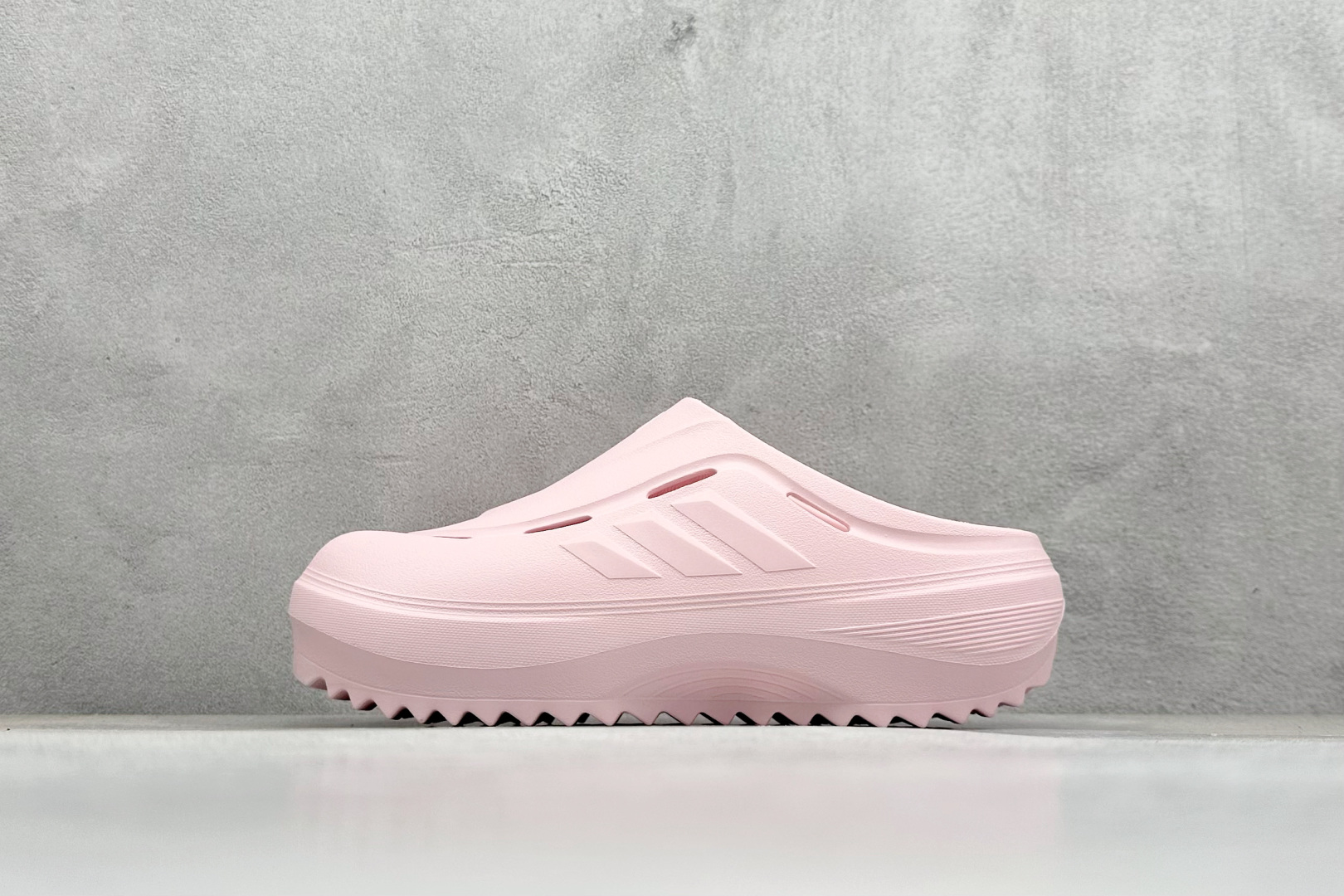 100 XD版AD OZWAVE CLOG 防滑包头 厨师鞋二代 稳定缓震回弹厚底老爹拖鞋 JR6756