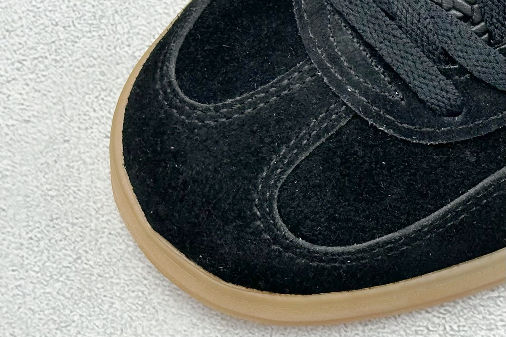 图片[7]-YH长青福利  AD Originals Gazelle INdoor 三叶草休闲防滑耐磨低帮板鞋 鞋头出色设计 塑就出众贴合感 稳固的后跟贴合足部曲线设计 软弹舒适 不易磨脚 橡胶鞋底配合防滑纹路设计 平稳抓地 货号：JI2755-选品中心