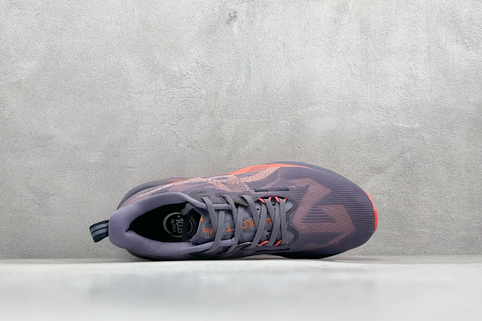 图片[3]-FS版Asics Novablast 5 低帮轻量透气缓震休闲运动跑步鞋 采用单丝纤维网布鞋面材质 鞋口圈柔软反绒皮材料 全新EVA与OBC混合发泡中底 外置防滑耐磨大底片 货号： 1011B974-500 尺码：36 36.5 37.5 38 38.5 39 40 40.5 41 42 42.5 43 44 45-选品中心