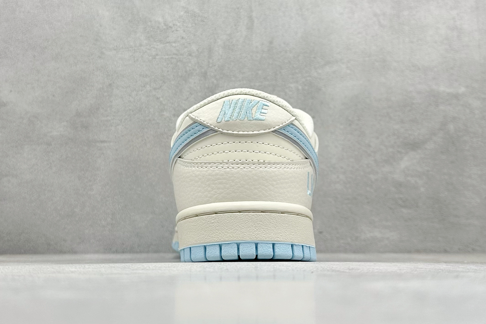 280 XC版Nike SB Dunk Low LV联名 米白浅蓝 周年高端定制 低帮休闲板鞋 KK1333-048