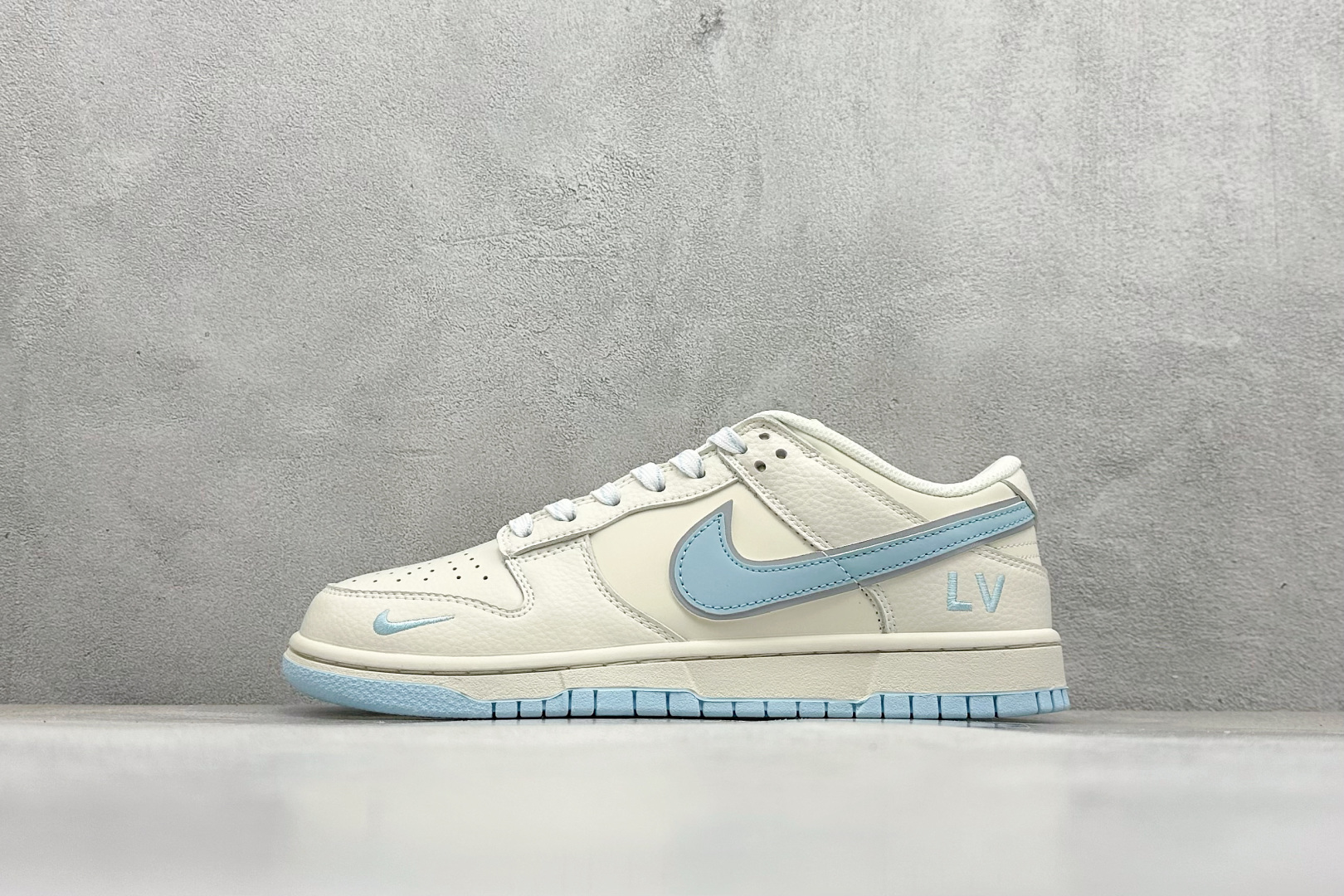 280 XC版Nike SB Dunk Low LV联名 米白浅蓝 周年高端定制 低帮休闲板鞋 KK1333-048