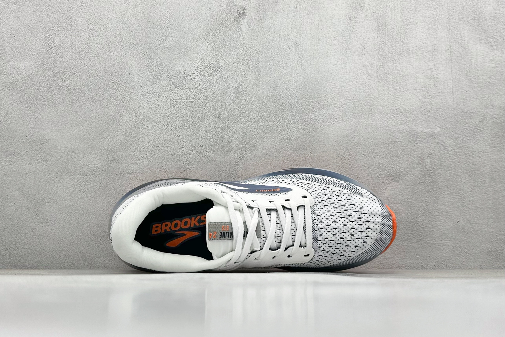 Brooks 布鲁克斯 Adrenaline GTS 24 超弹轻盈跑步鞋 低帮透气缓震支撑休闲运动慢跑鞋 110437 1D 129