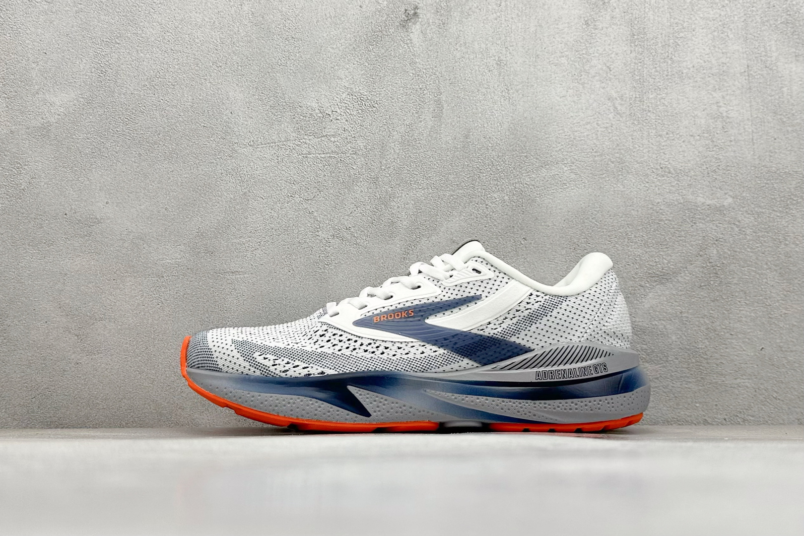 Brooks 布鲁克斯 Adrenaline GTS 24 超弹轻盈跑步鞋 低帮透气缓震支撑休闲运动慢跑鞋 110437 1D 129
