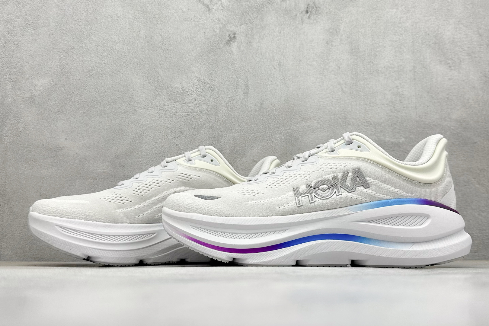  
RS版HOKA ONE ONE Bondi 9 舒适防滑耐磨低帮休闲跑步鞋 

货号：/CYWH
尺