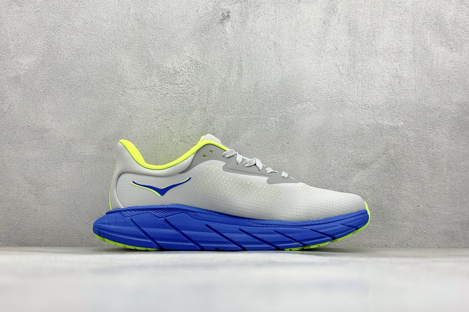 BF版HOKA ONE ONE Arahi 7 低帮专业越野跑步鞋  1147850 STLC