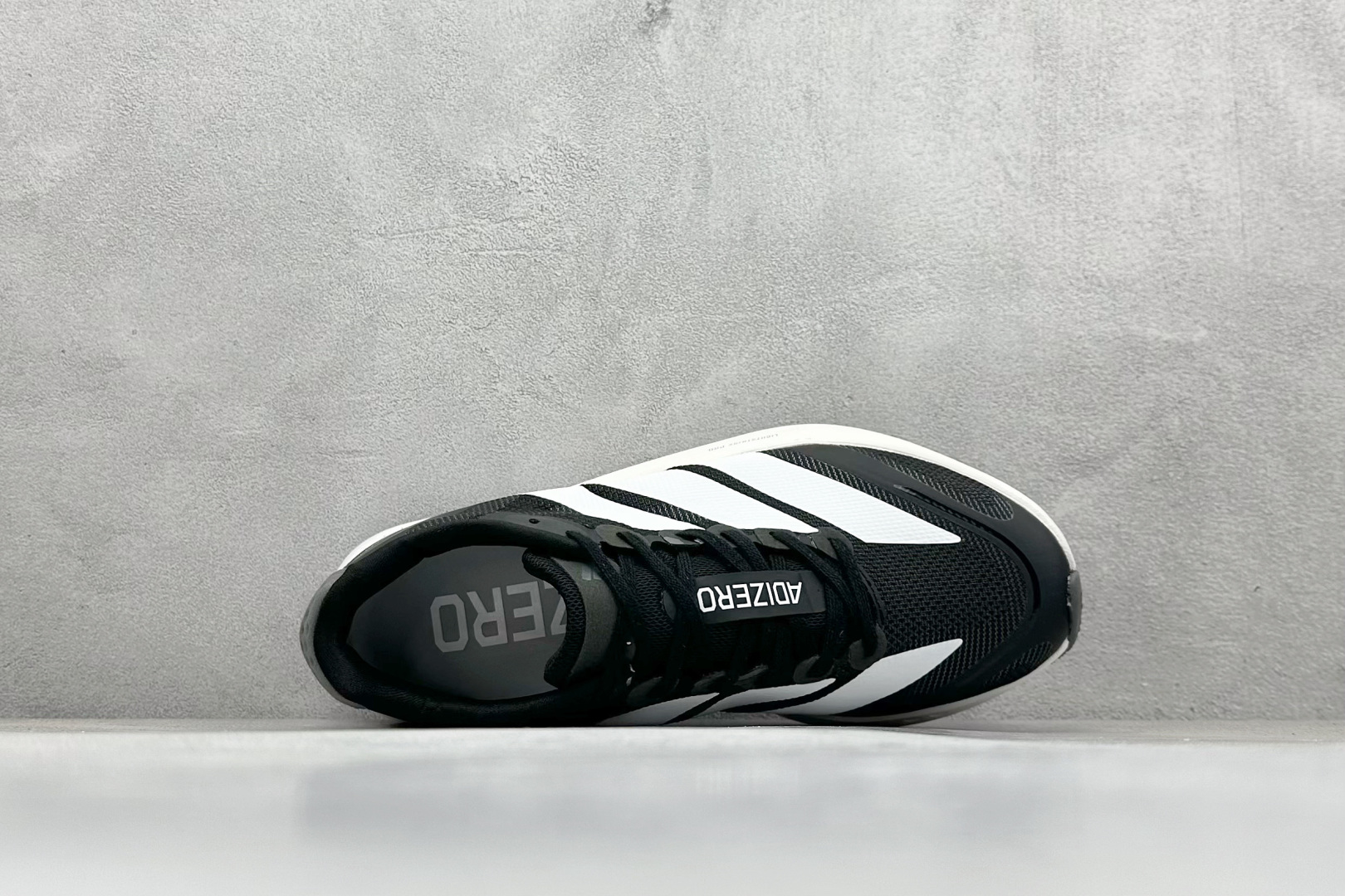 AdidAdizero Boston 13 轻盈跑鞋 超轻发泡底 缓震透气跑步鞋  JS4938