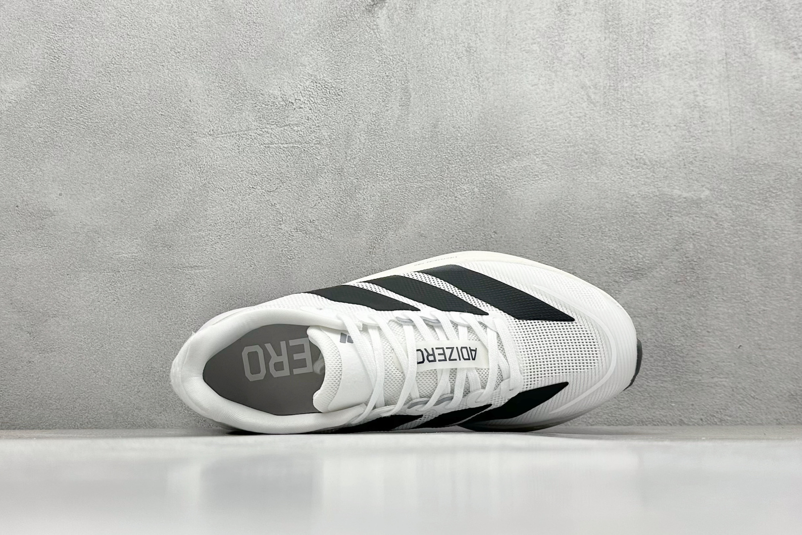 180 AdidAdizero Boston 13 轻盈跑鞋 超轻发泡底 缓震透气跑步鞋  JS4939