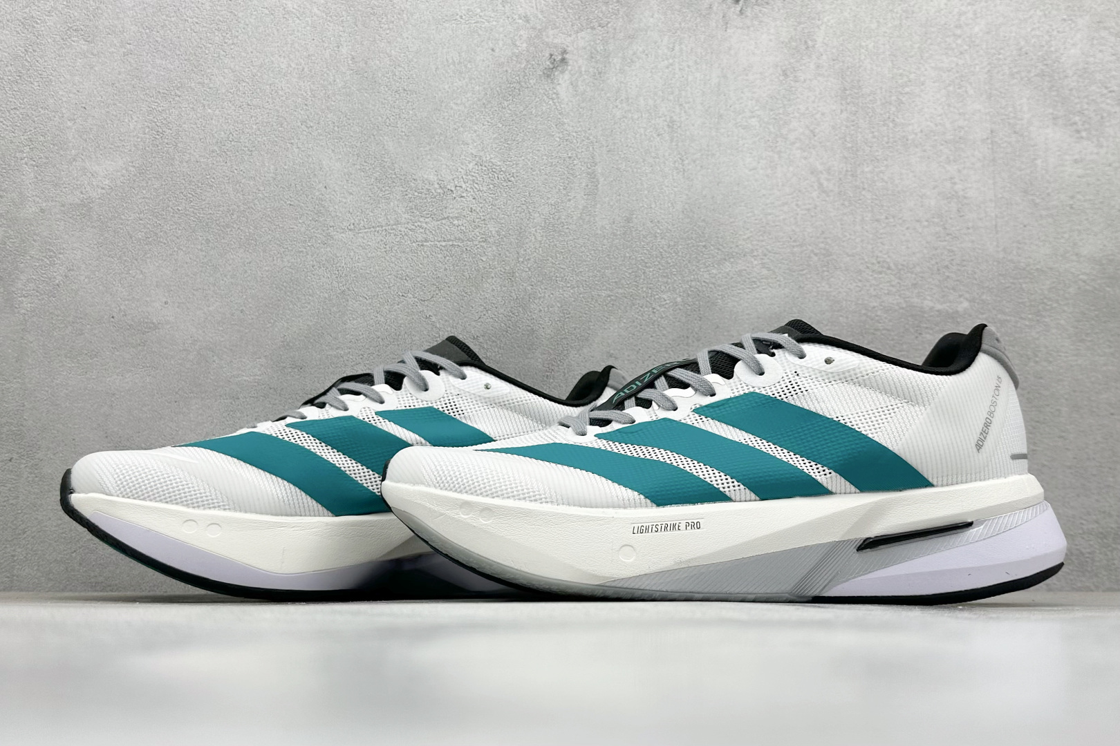 180 AdidAdizero Boston 13 轻盈跑鞋 超轻发泡底 缓震透气跑步鞋 JS4791