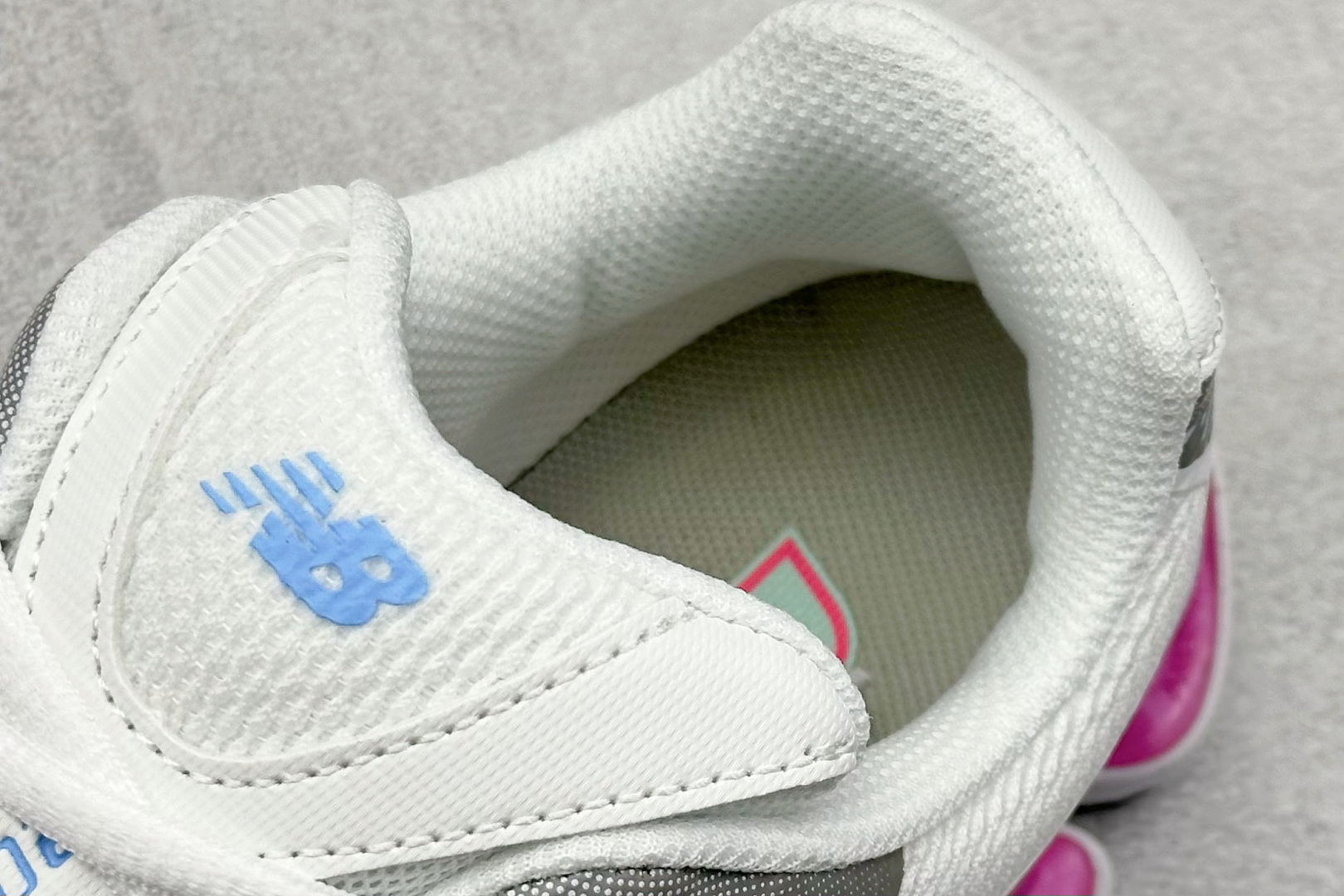 New Balance 新百伦 NB2000 网面休闲鞋  U2000WIO