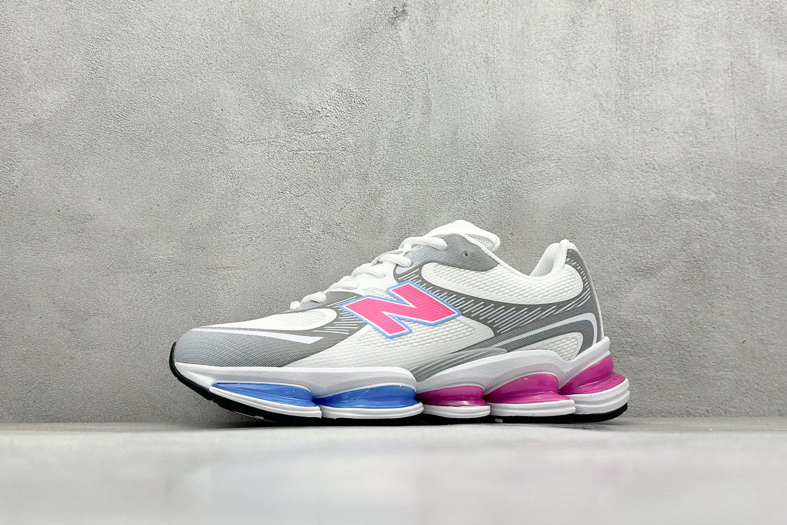 New Balance 新百伦 NB2000 网面休闲鞋  U2000WIO
