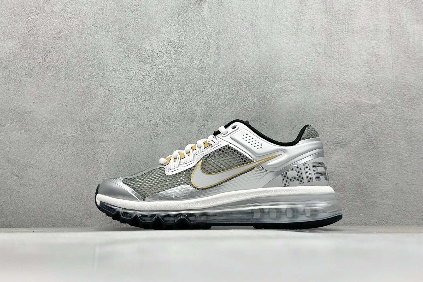 Nk Air Max 2013 耐克复古透气网布气垫跑鞋  HJ7901-095