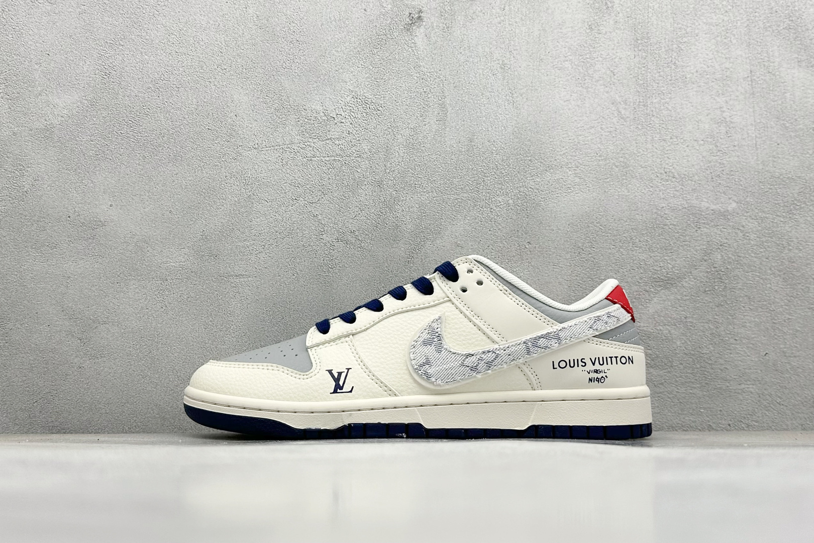 Nike SB Dunk Low x Louis Vuitton 白灰  JP1628-038