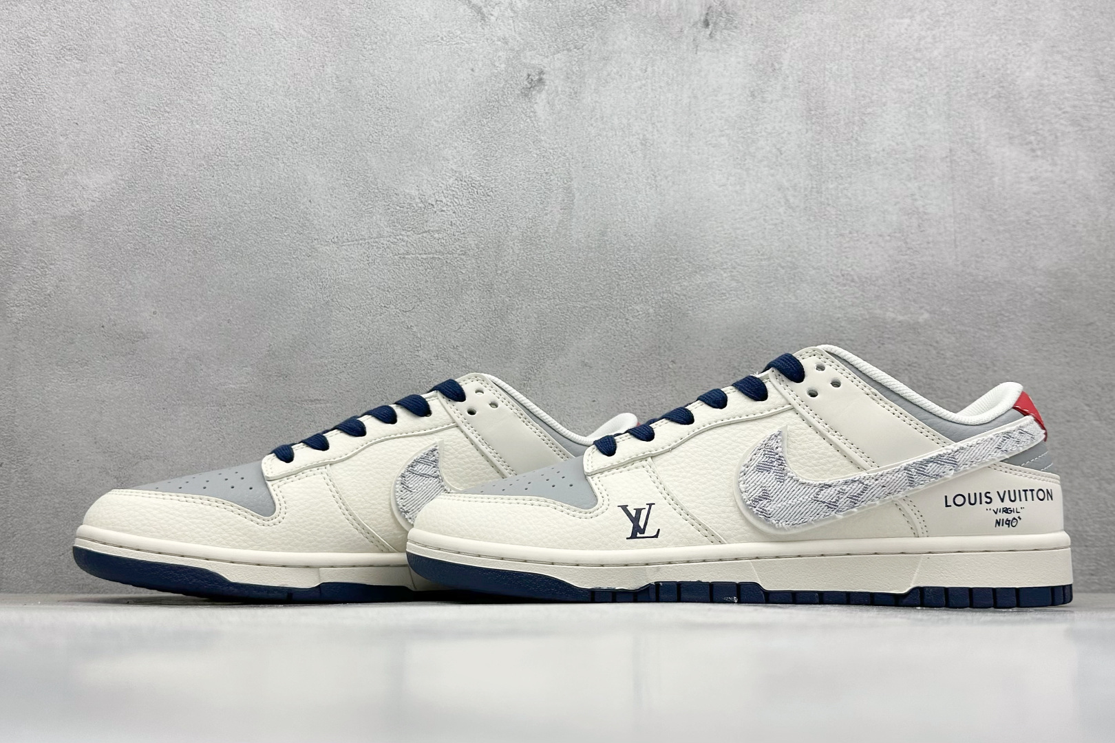 Nike SB Dunk Low x Louis Vuitton 白灰  JP1628-038