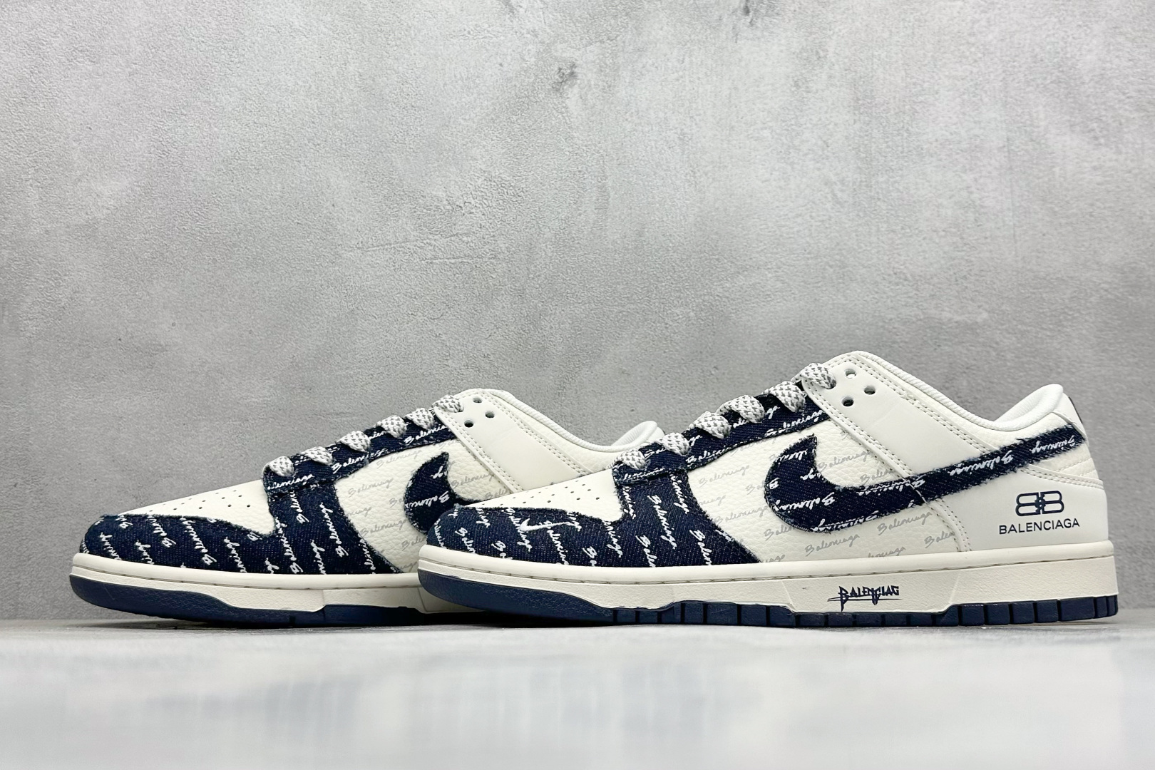 Nike SB Dunk Low x Balenciaga 黑白小勾  XD1588-231