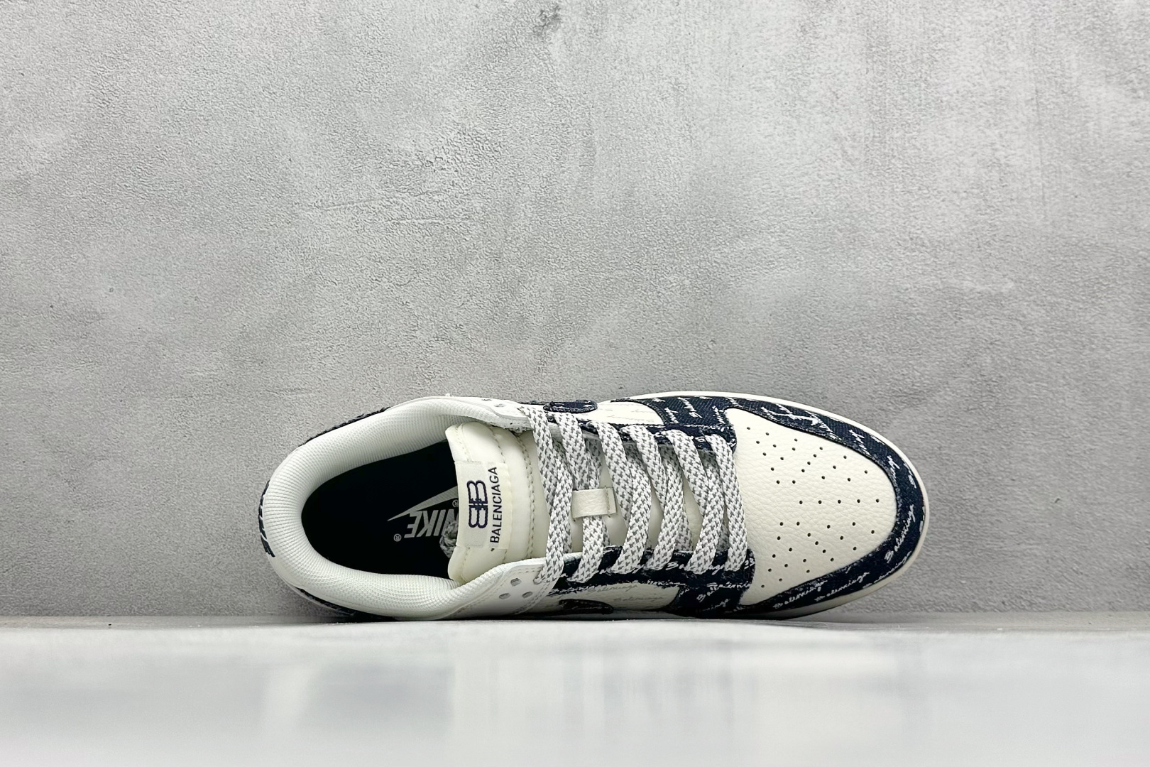 Nike SB Dunk Low x Balenciaga 黑白小勾  XD1588-231
