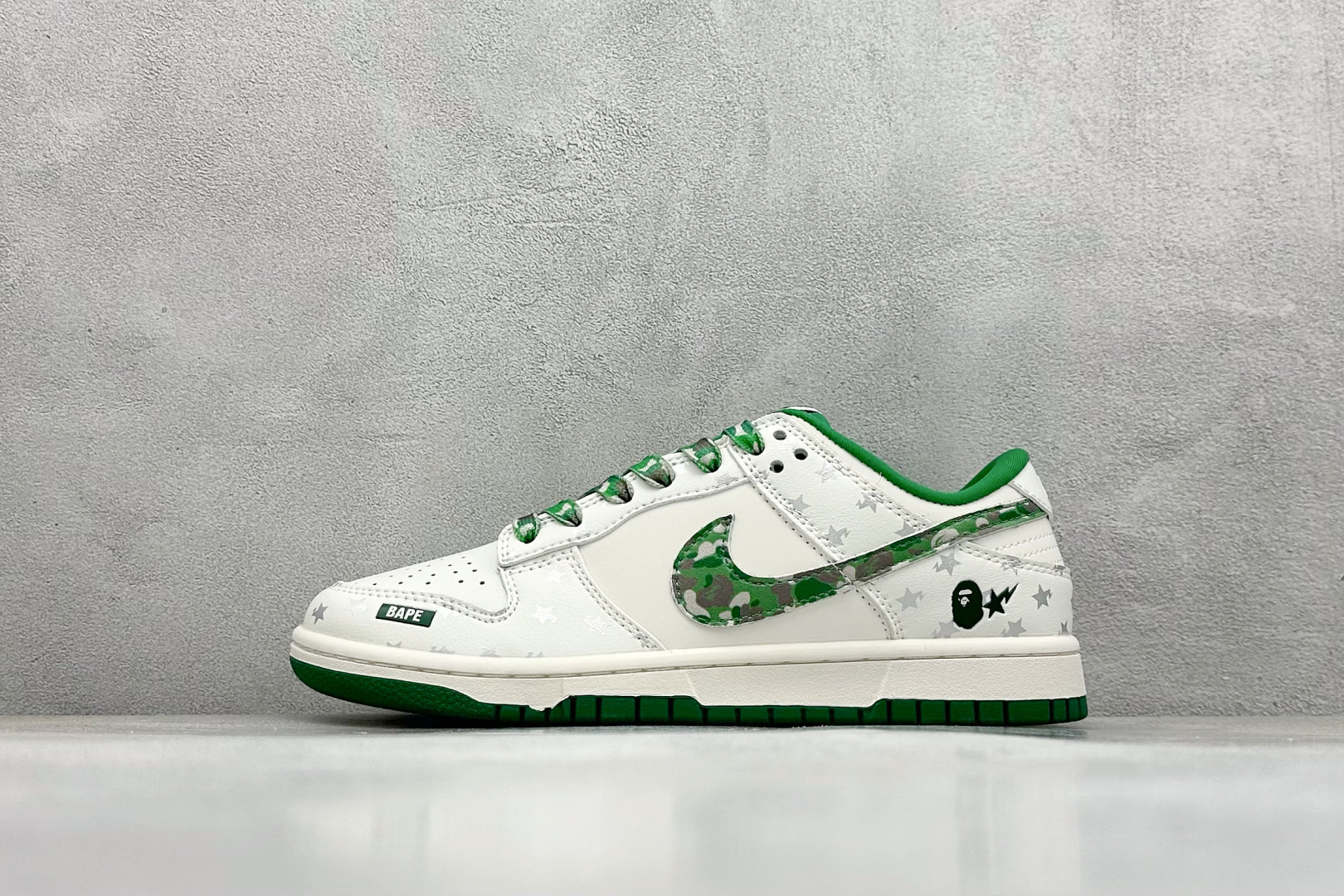 图片[2]-福利特价  Nk SB Dunk Low 联名 周年高端定制 低帮休闲板鞋  #定制鞋盒 大厂纯原品质出货 超高清洁度 皮料切割干净无任何毛边 细节完美 货号：DQ1098-367  尺码：36 36.5 37.5 38 38.5 39 40 40.5 41 42 42.5 43 44 44.5 45-选品中心